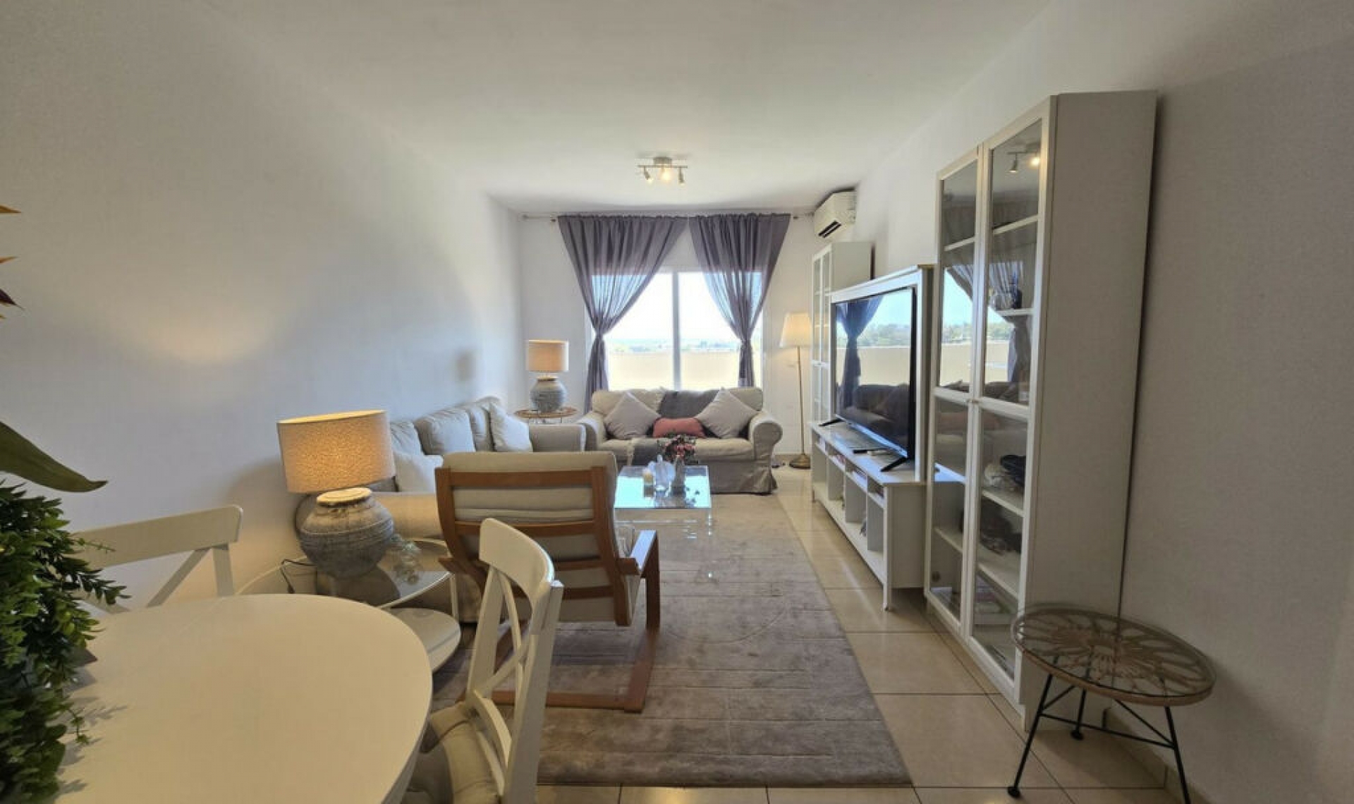 Resale - Apartment -
Nueva Andalucía