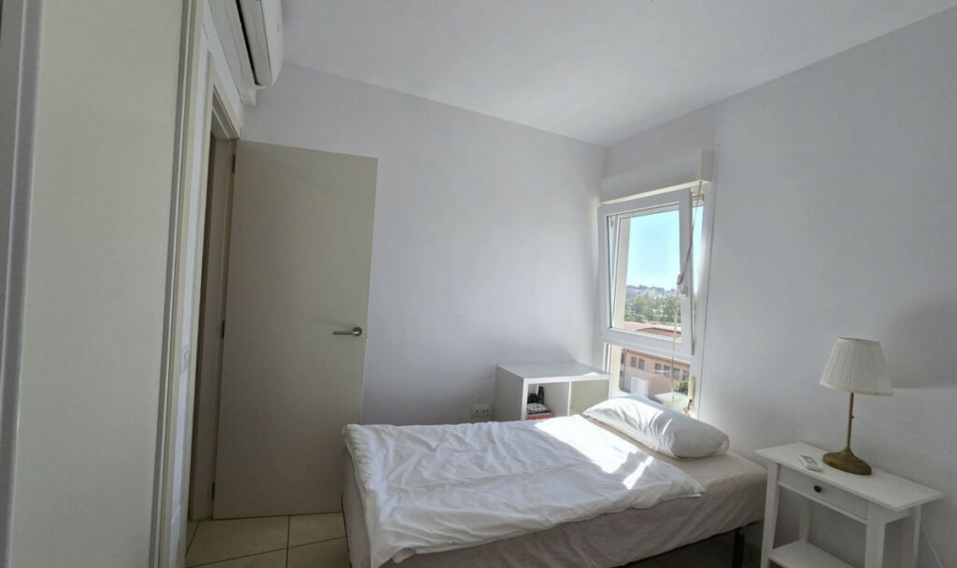 Resale - Apartment -
Nueva Andalucía