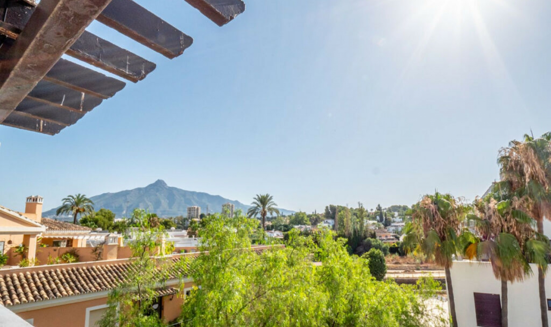 Resale - Apartment -
Nueva Andalucía