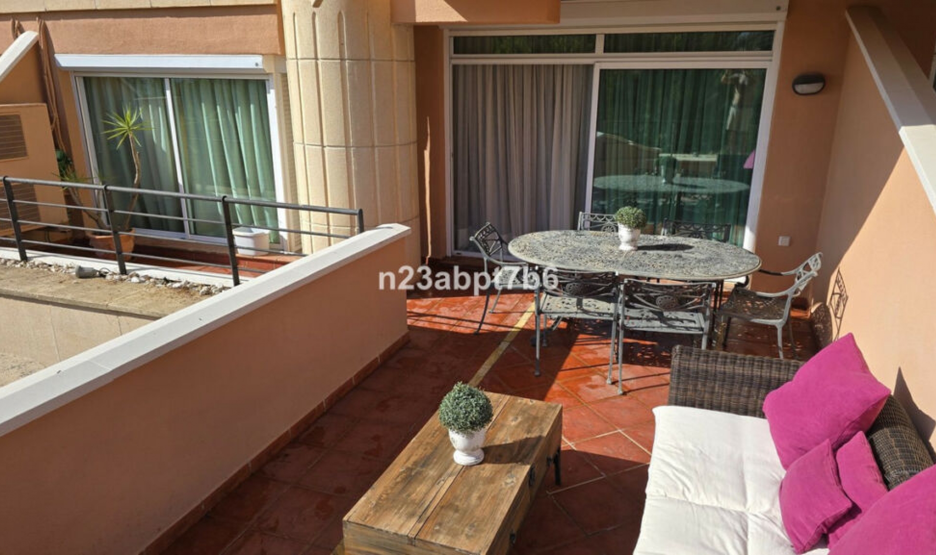 Resale - Apartment -
Nueva Andalucía