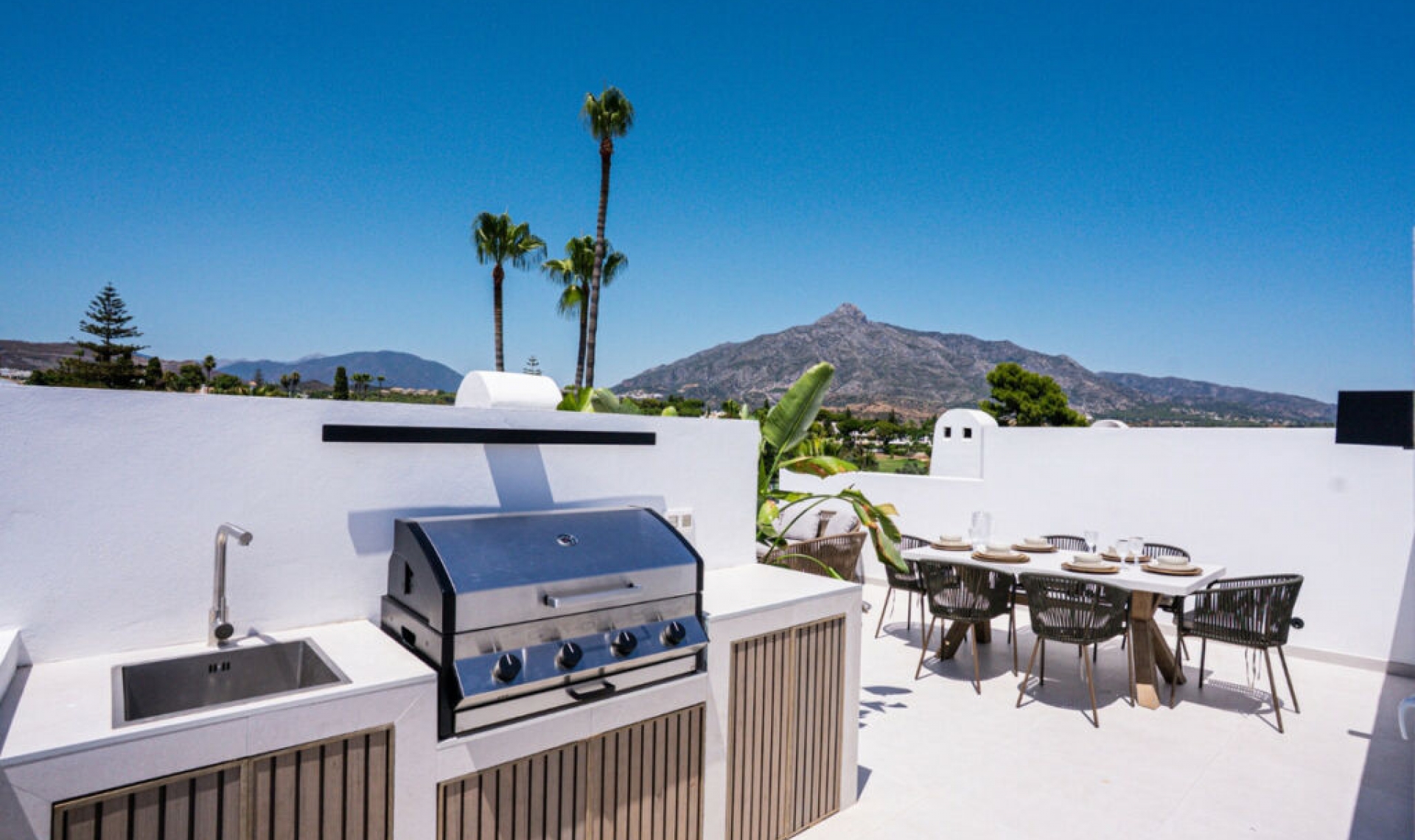 Resale - Apartment -
Nueva Andalucía