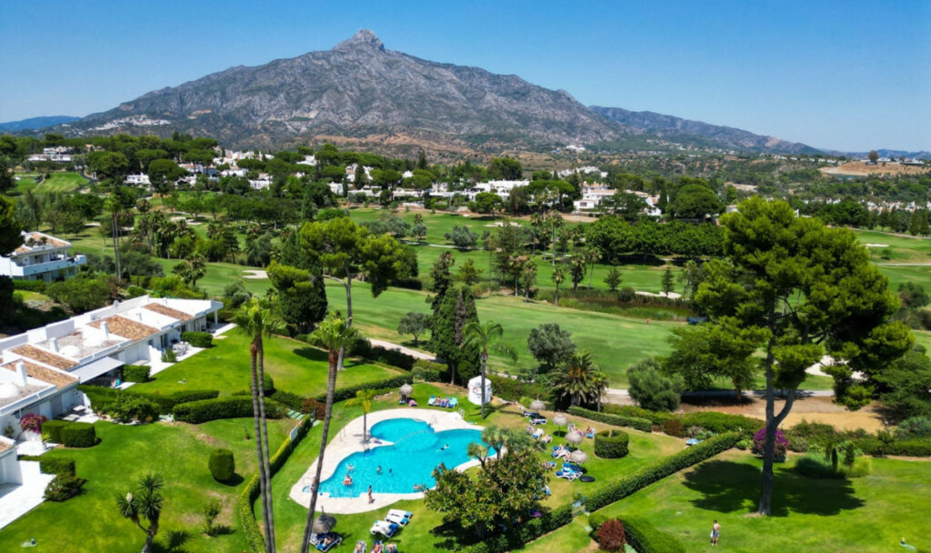 Resale - Apartment -
Nueva Andalucía