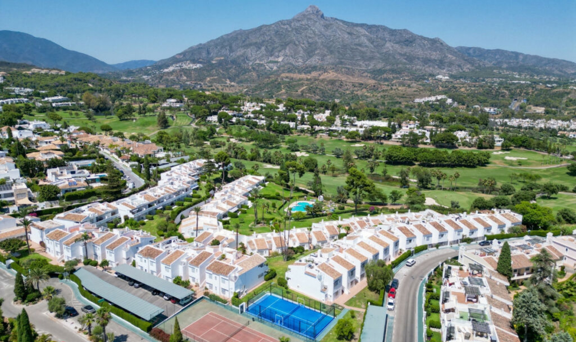 Resale - Apartment -
Nueva Andalucía