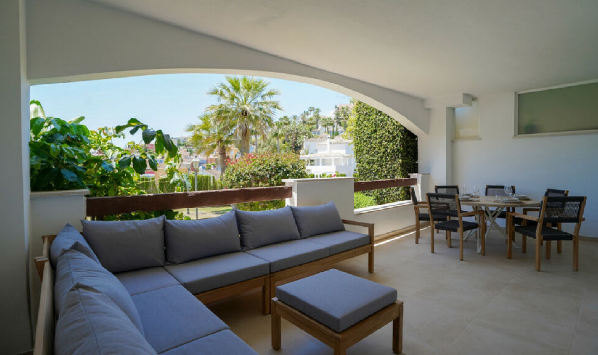 Resale - Apartment -
Nueva Andalucía