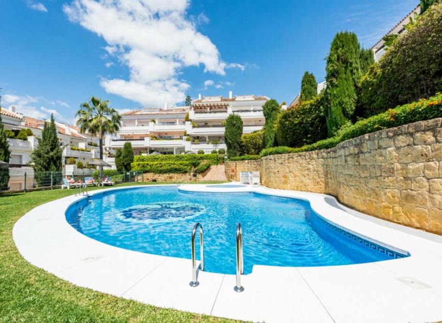 Resale - Apartment -
Nueva Andalucía