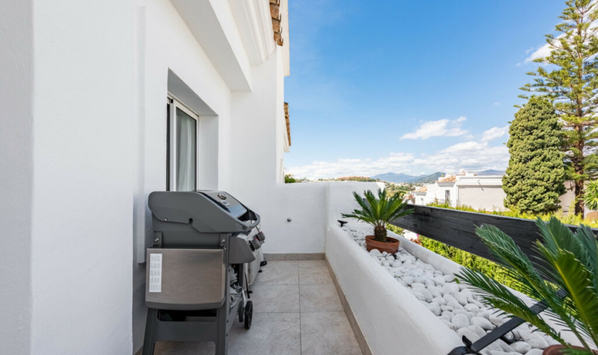 Resale - Apartment -
Nueva Andalucía