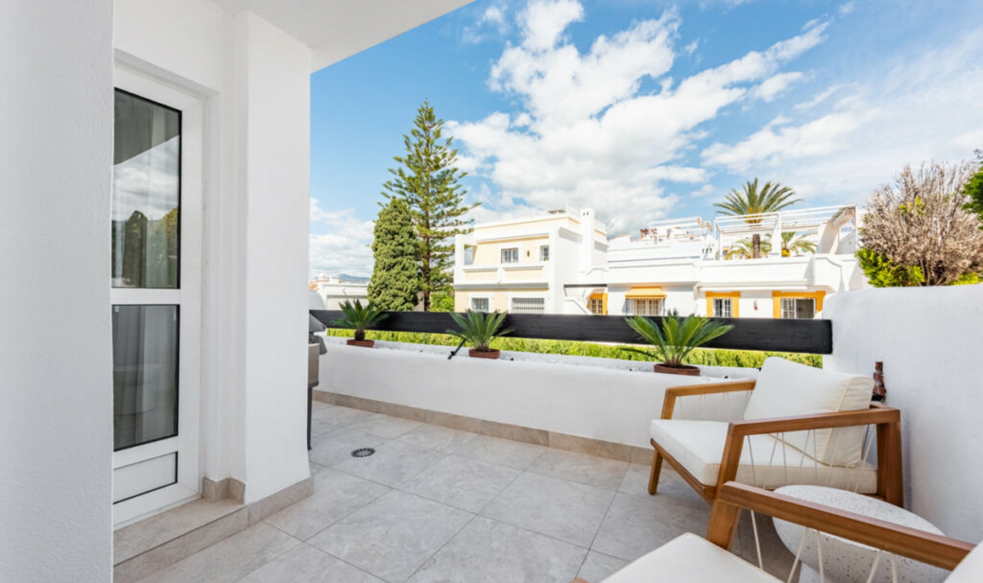 Resale - Apartment -
Nueva Andalucía