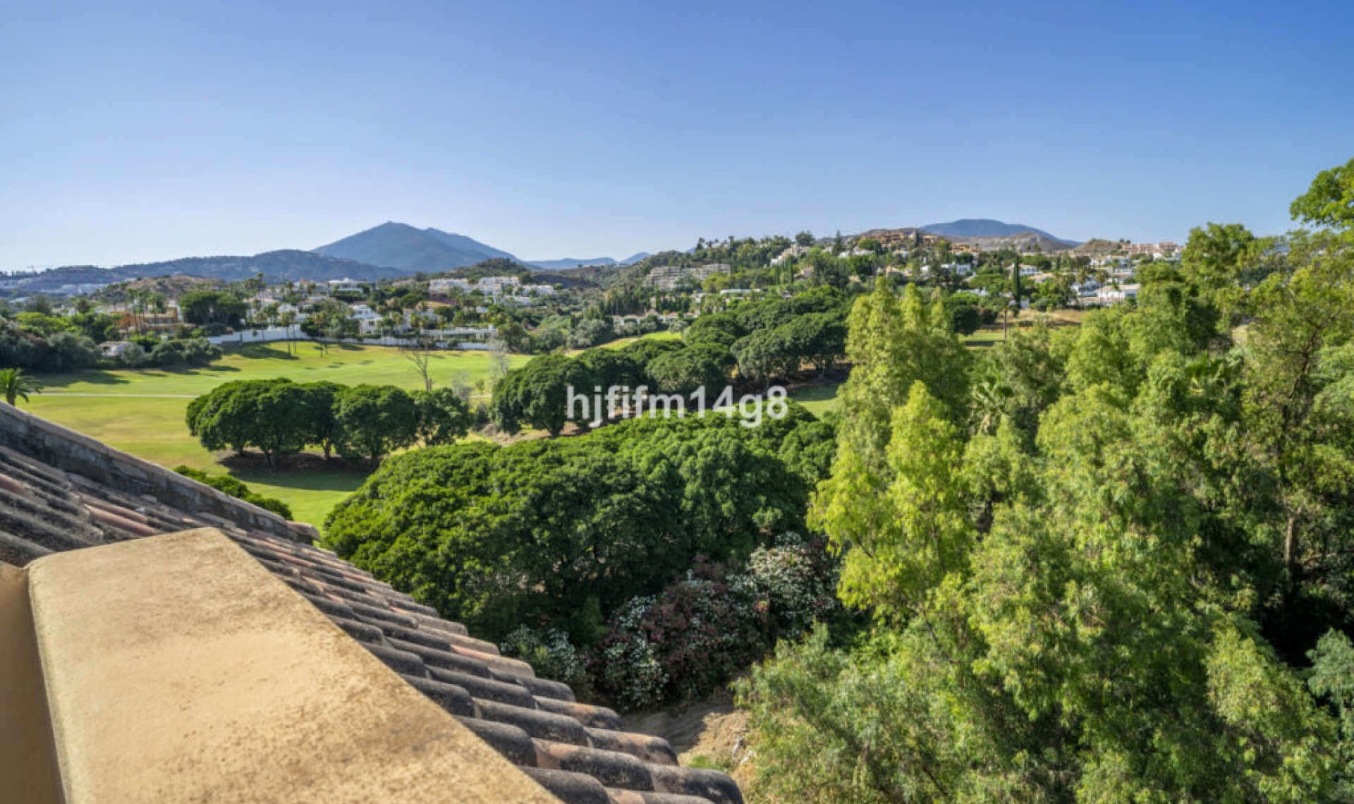 Resale - Apartment -
Nueva Andalucía