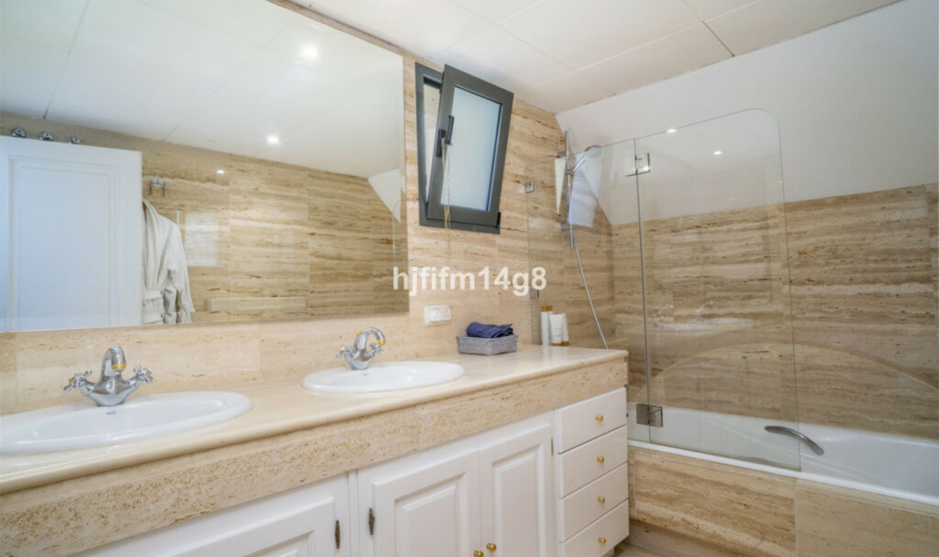 Resale - Apartment -
Nueva Andalucía