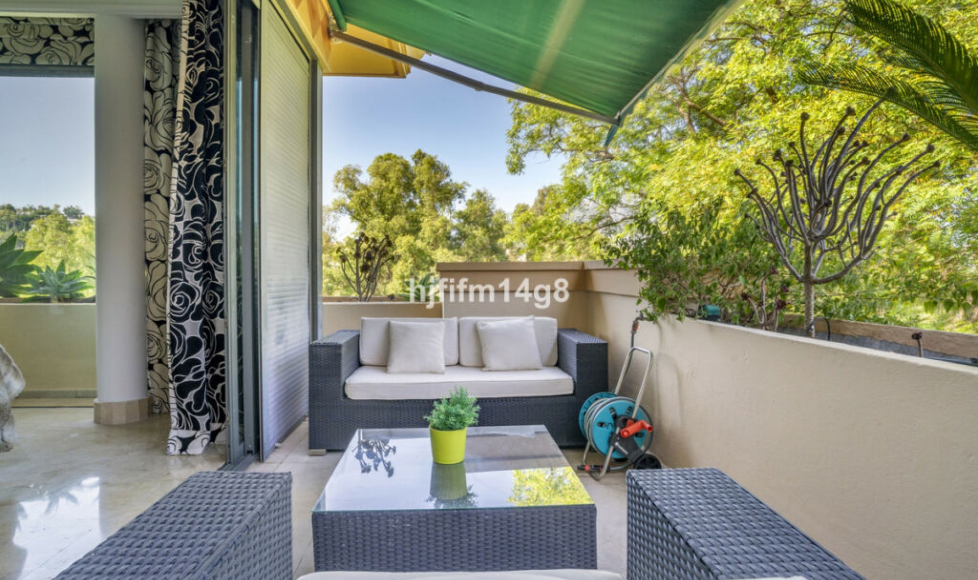 Resale - Apartment -
Nueva Andalucía