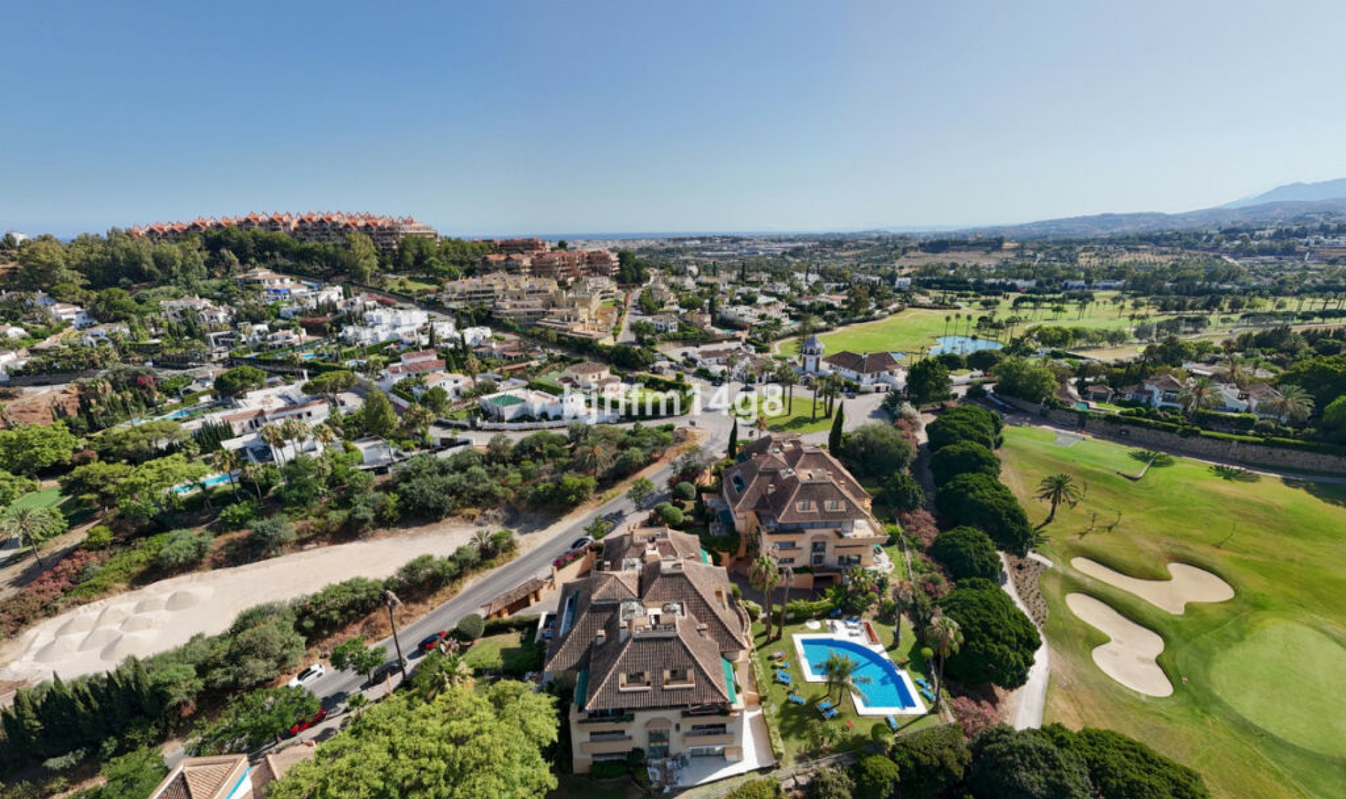 Resale - Apartment -
Nueva Andalucía