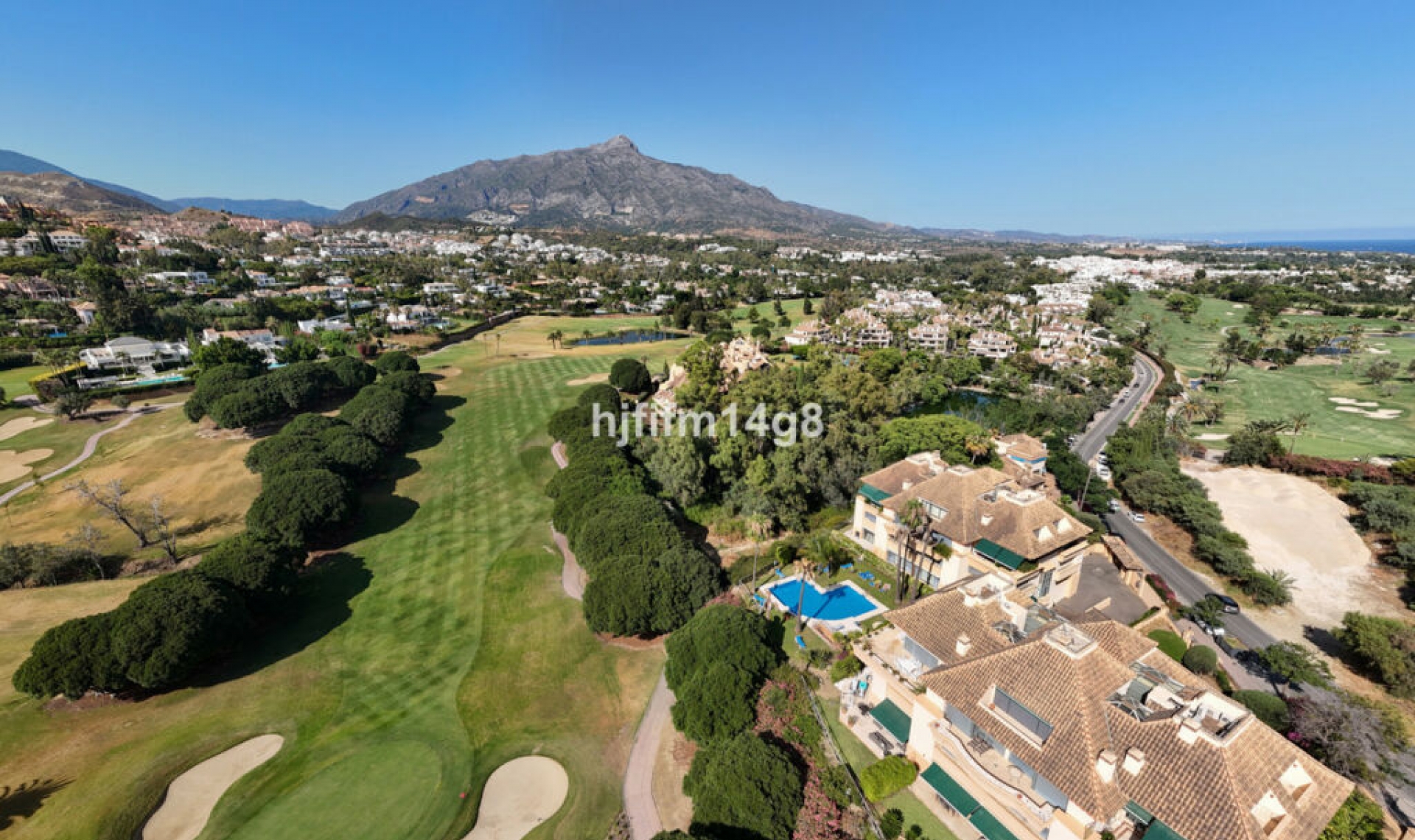 Resale - Apartment -
Nueva Andalucía