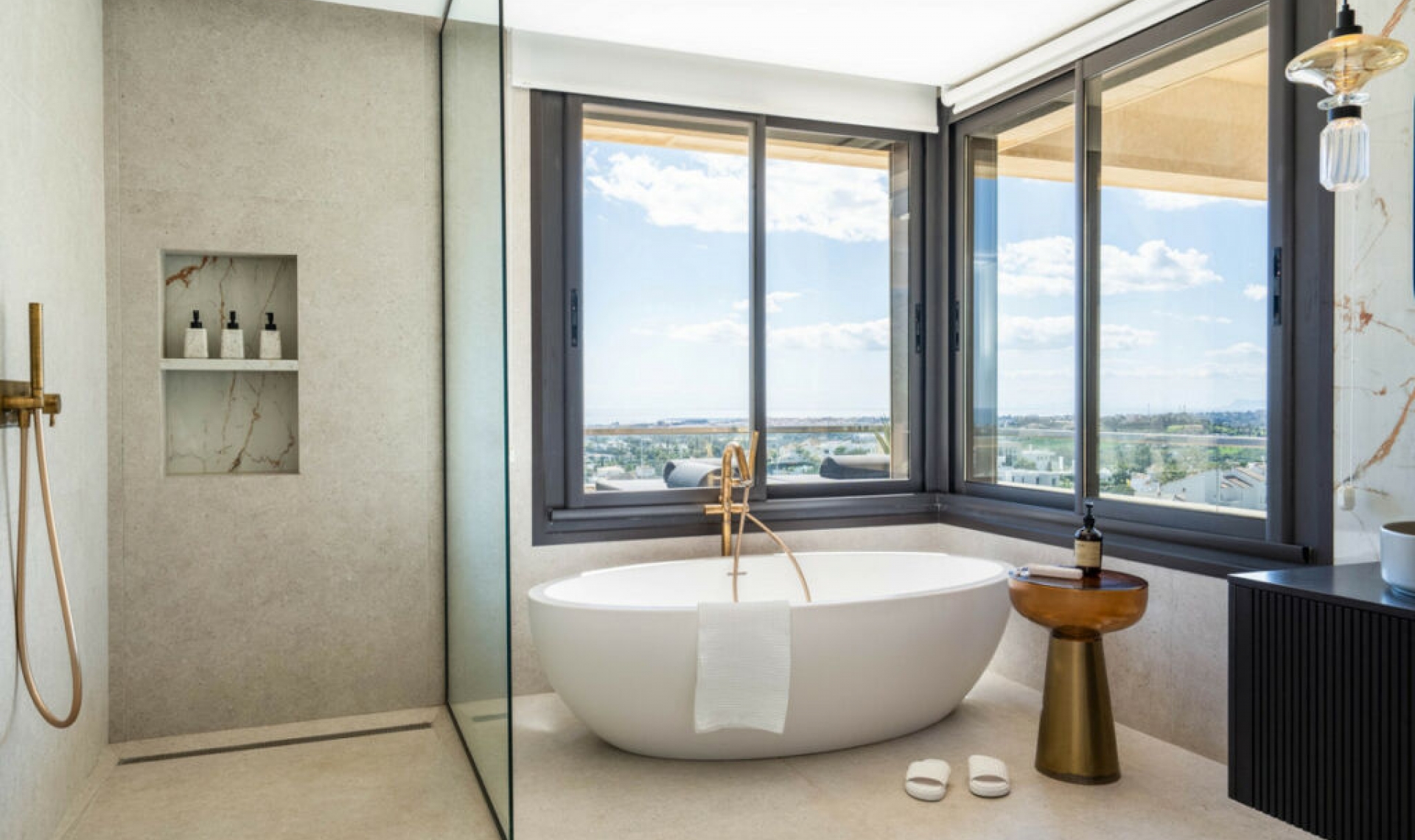 Resale - Apartment -
Nueva Andalucía