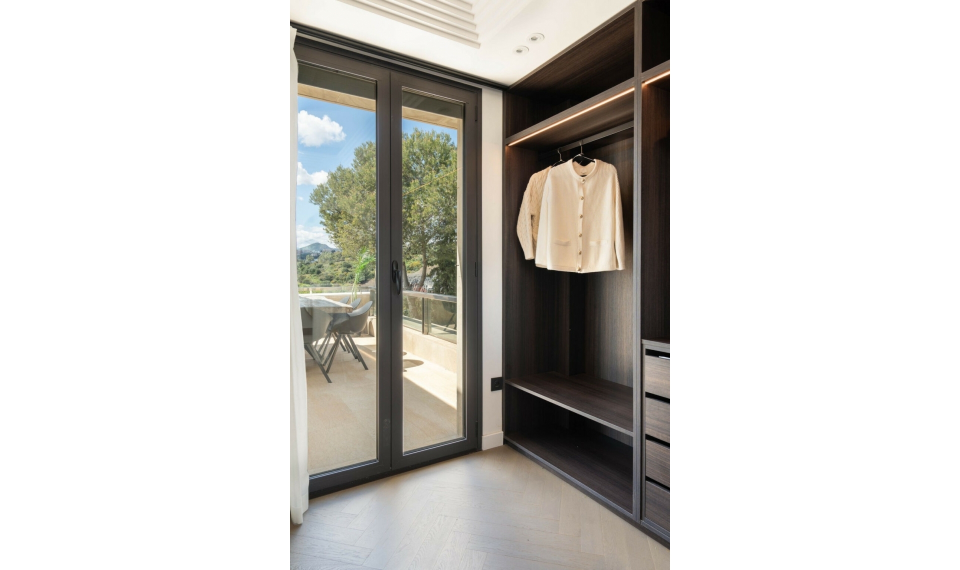 Resale - Apartment -
Nueva Andalucía