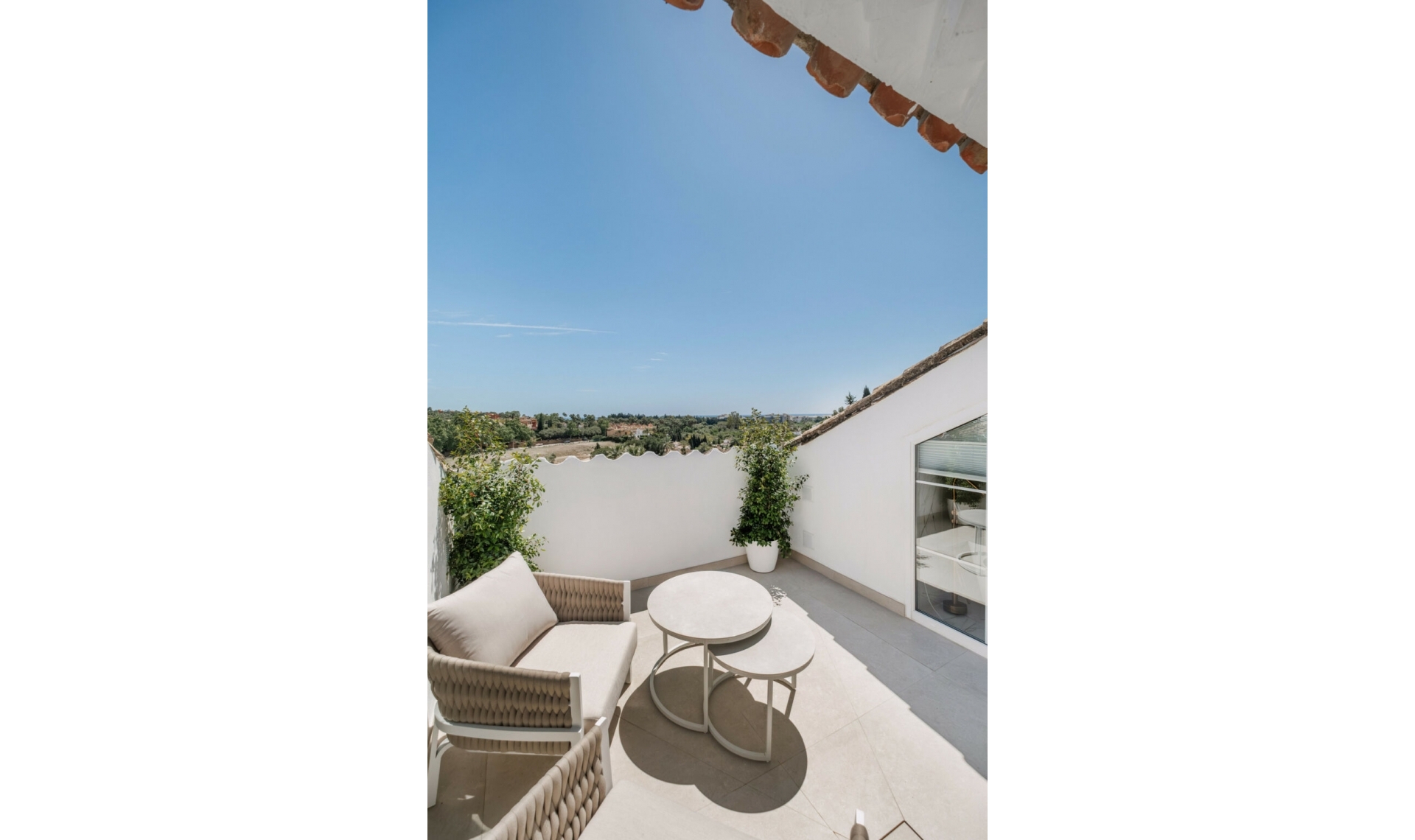 Resale - Apartment -
Nueva Andalucía