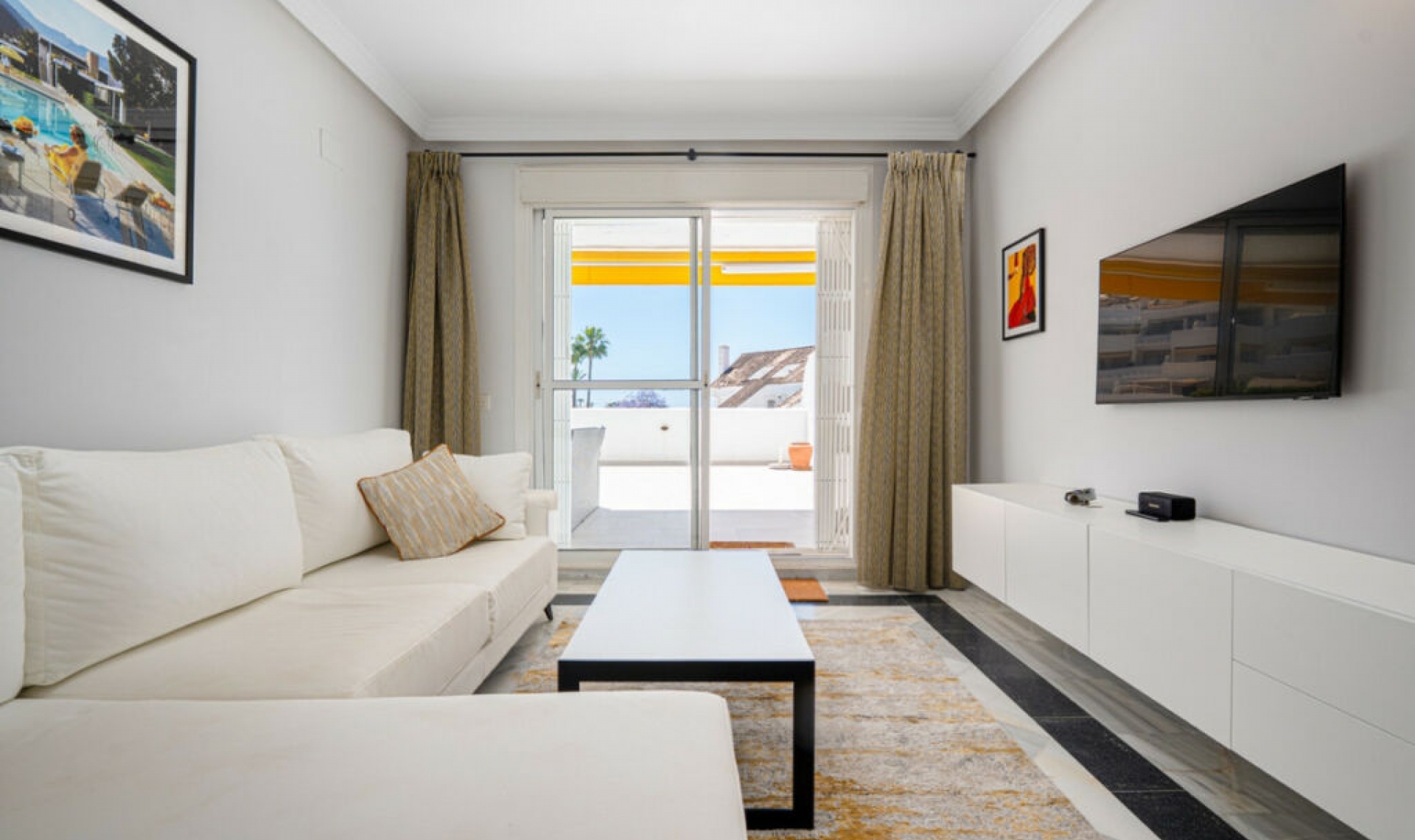 Resale - Apartment -
Nueva Andalucía