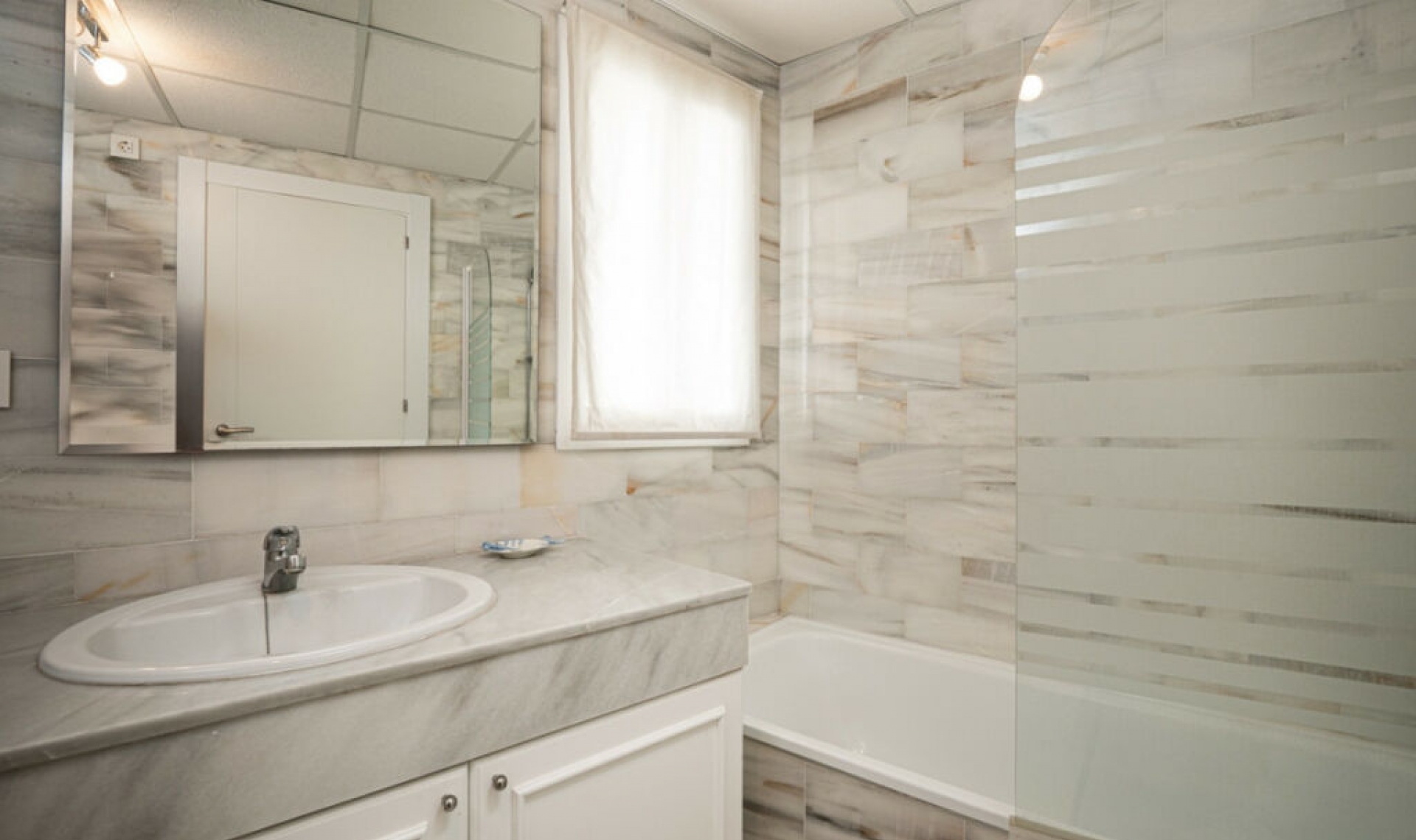 Resale - Apartment -
Nueva Andalucía