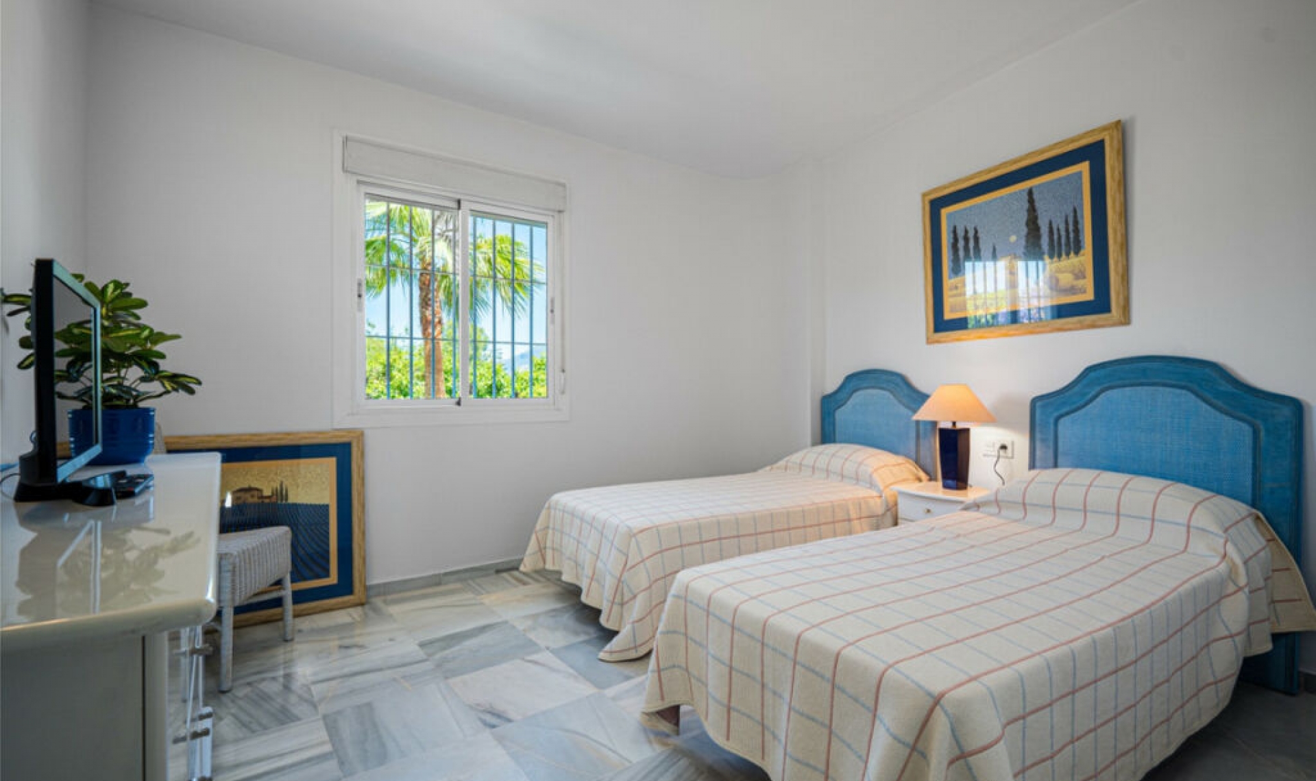 Resale - Apartment -
Nueva Andalucía