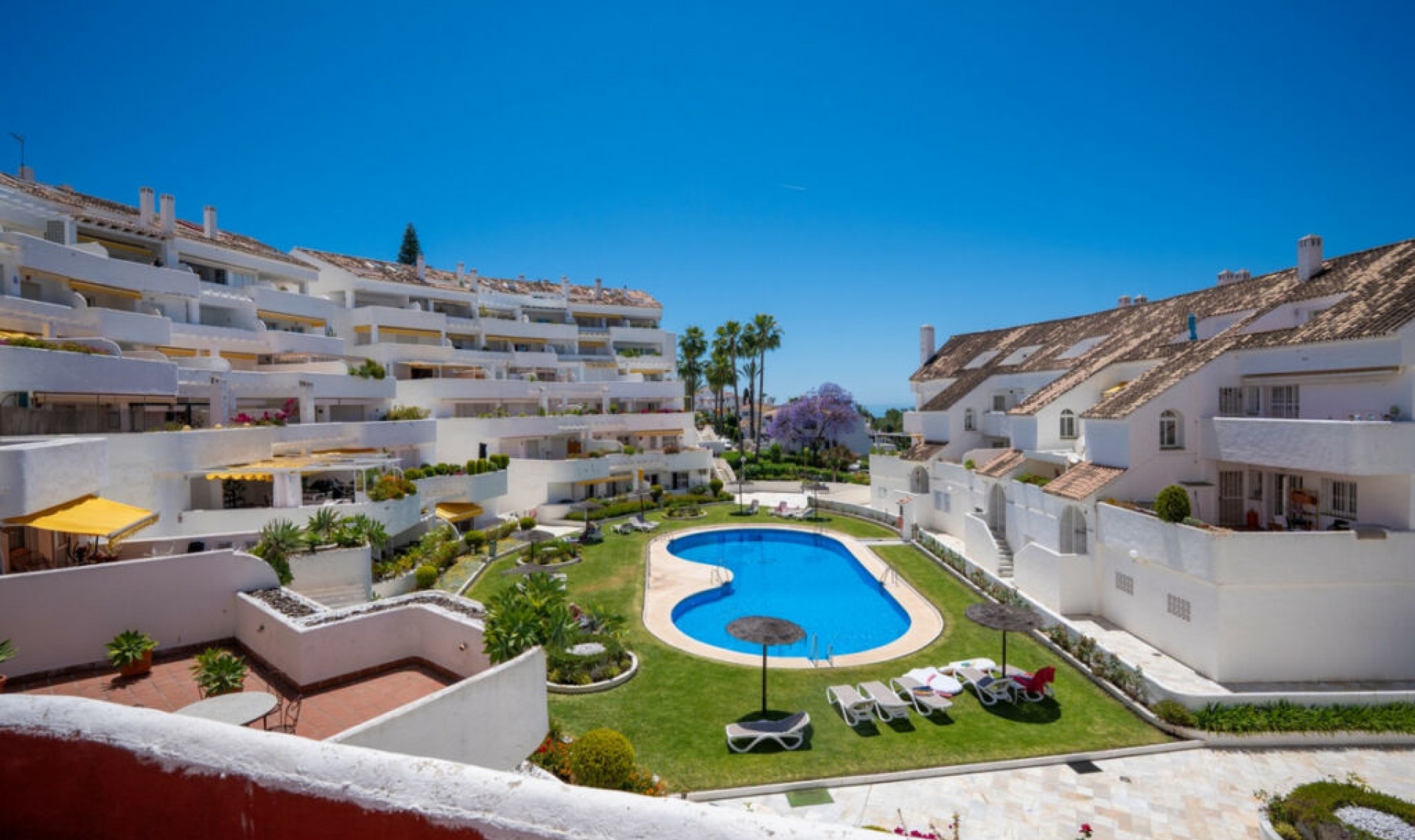 Resale - Apartment -
Nueva Andalucía