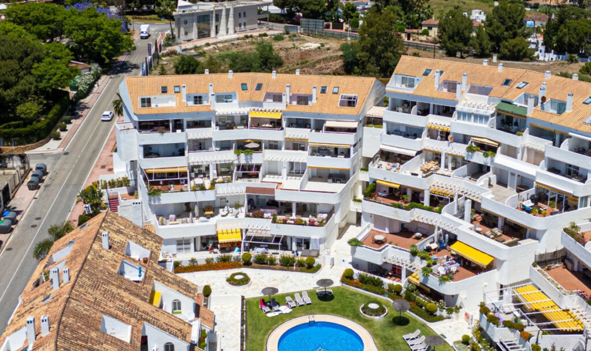 Resale - Apartment -
Nueva Andalucía