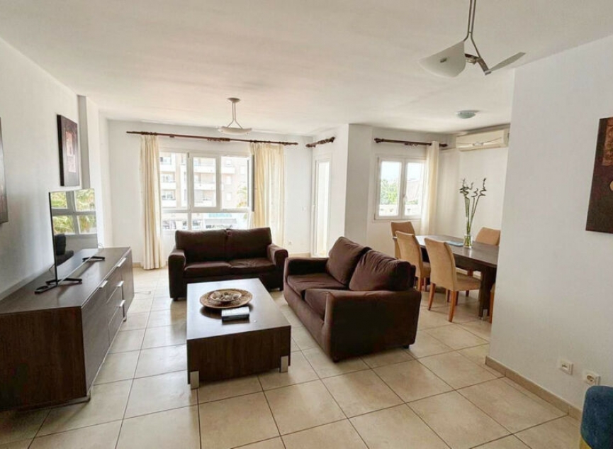 Resale - Apartment -
Nueva Andalucía