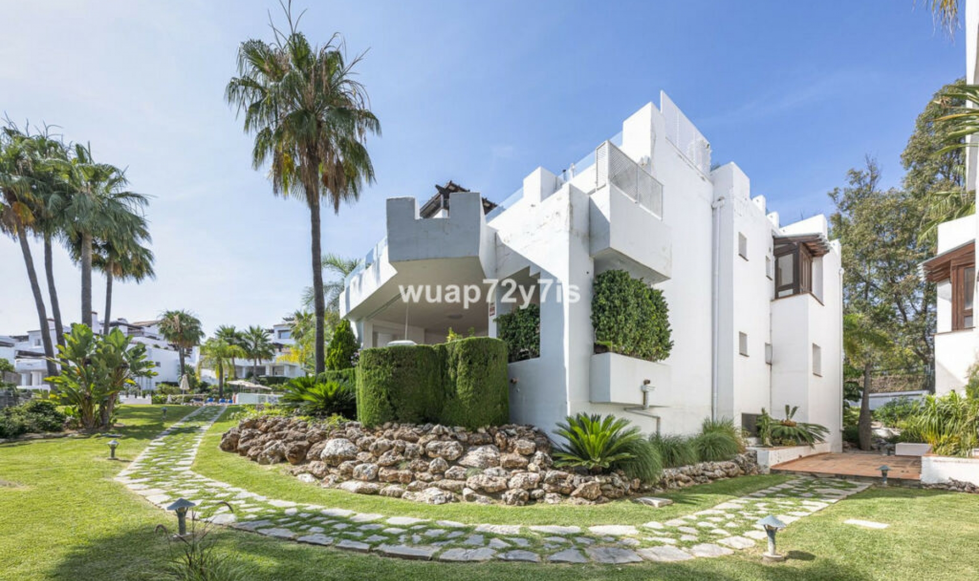 Resale - Apartment -
Nueva Andalucía