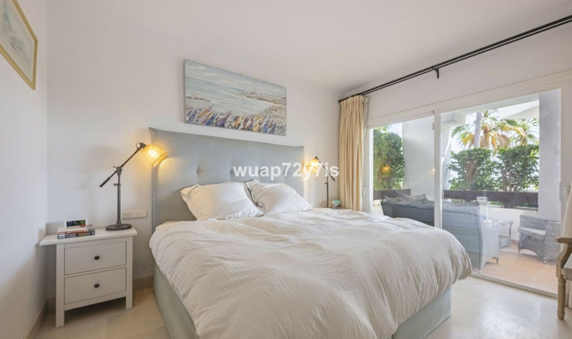 Resale - Apartment -
Nueva Andalucía