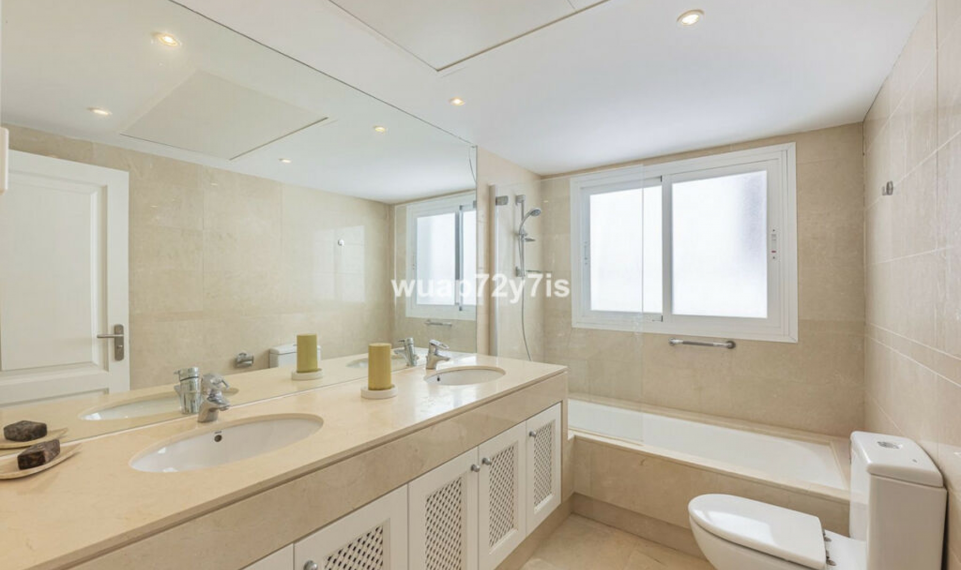 Resale - Apartment -
Nueva Andalucía