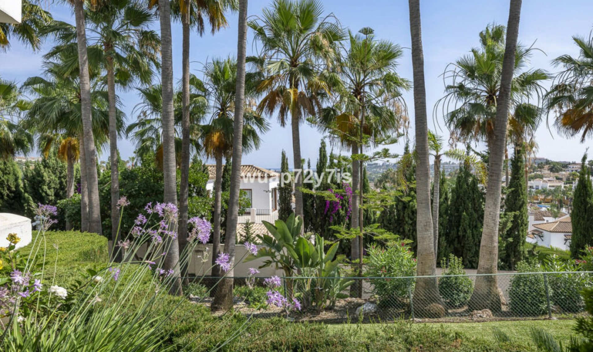 Resale - Apartment -
Nueva Andalucía