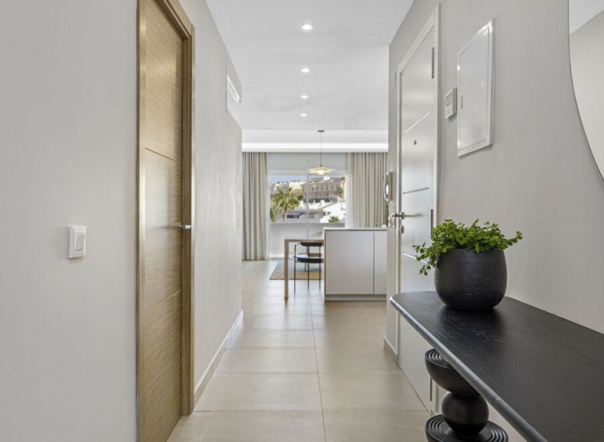 Resale - Apartment -
Nueva Andalucía