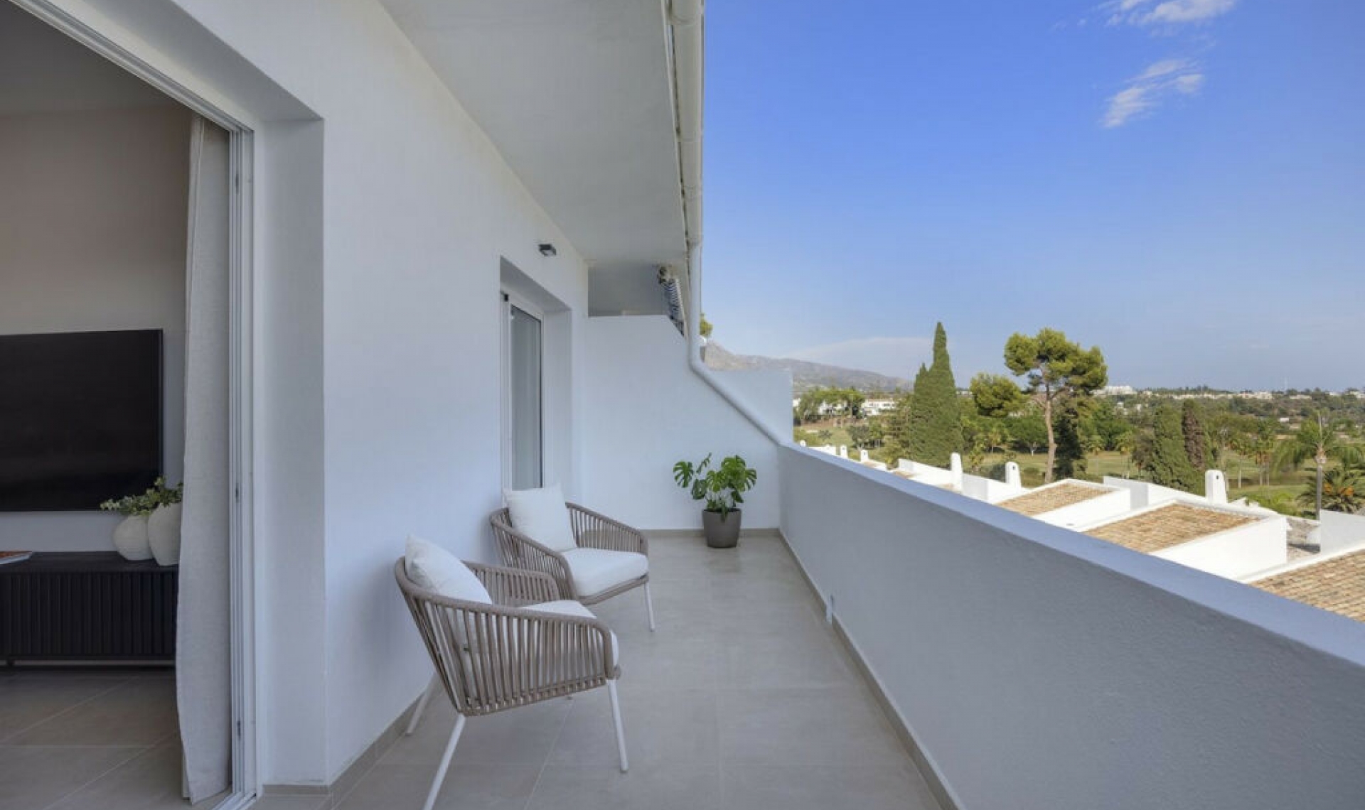 Resale - Apartment -
Nueva Andalucía