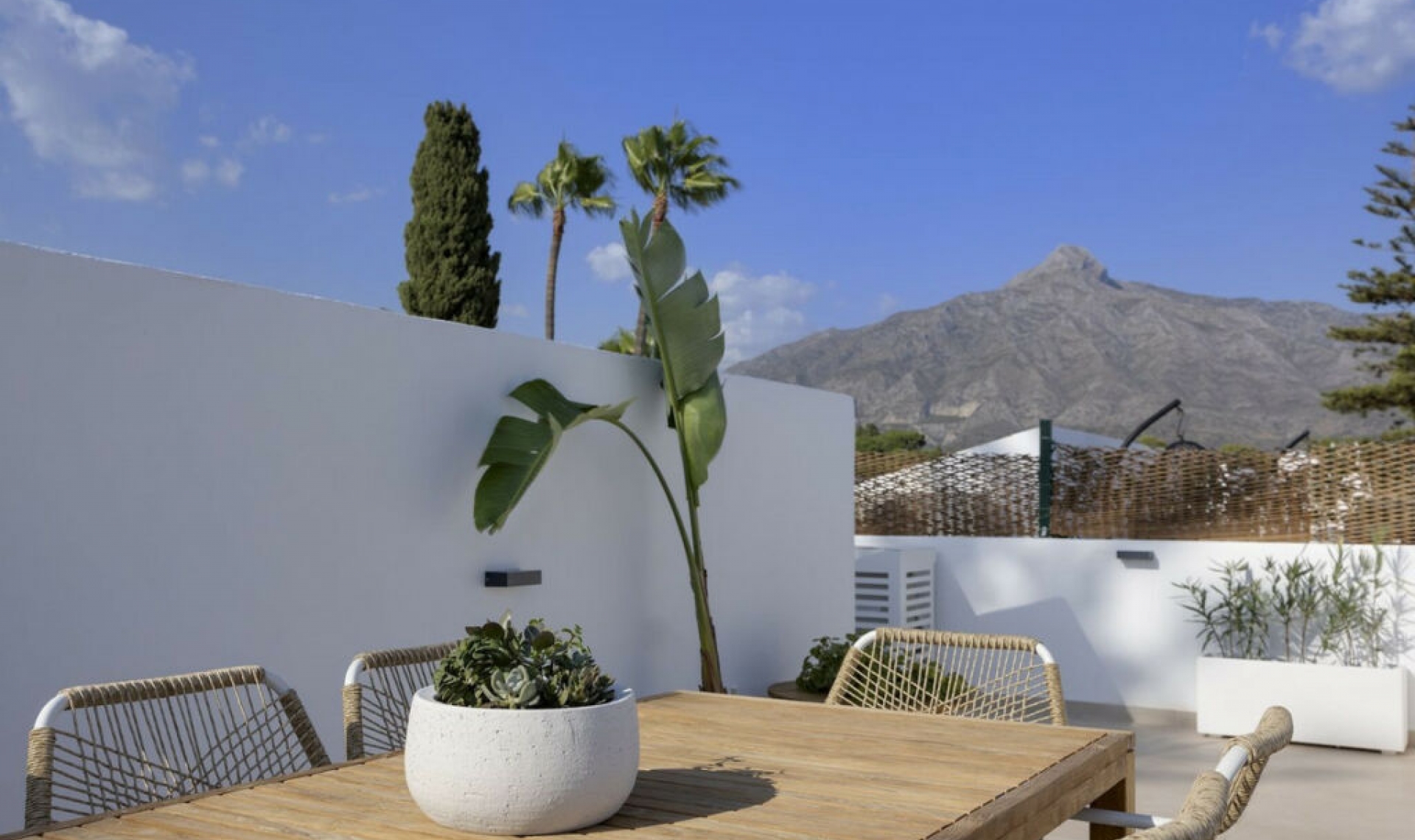 Resale - Apartment -
Nueva Andalucía