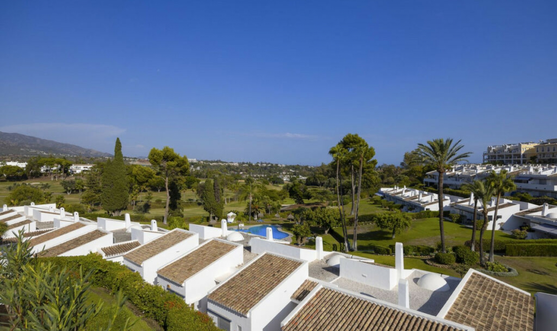 Resale - Apartment -
Nueva Andalucía