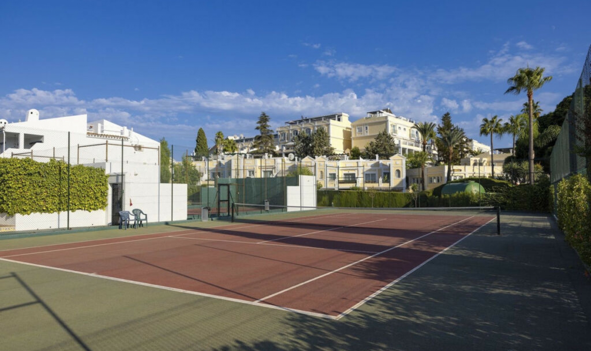 Resale - Apartment -
Nueva Andalucía