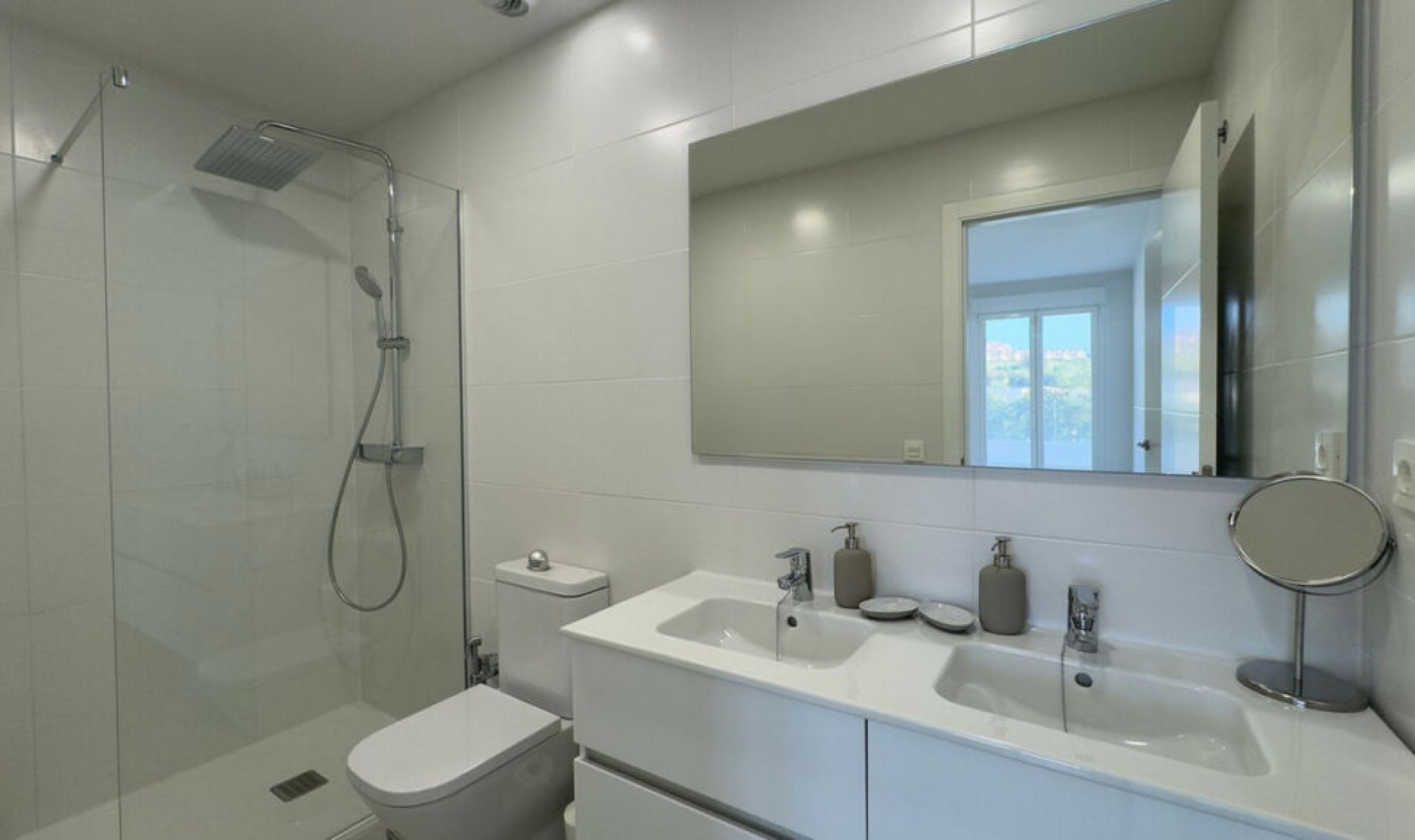 Resale - Apartment -
Nueva Andalucía