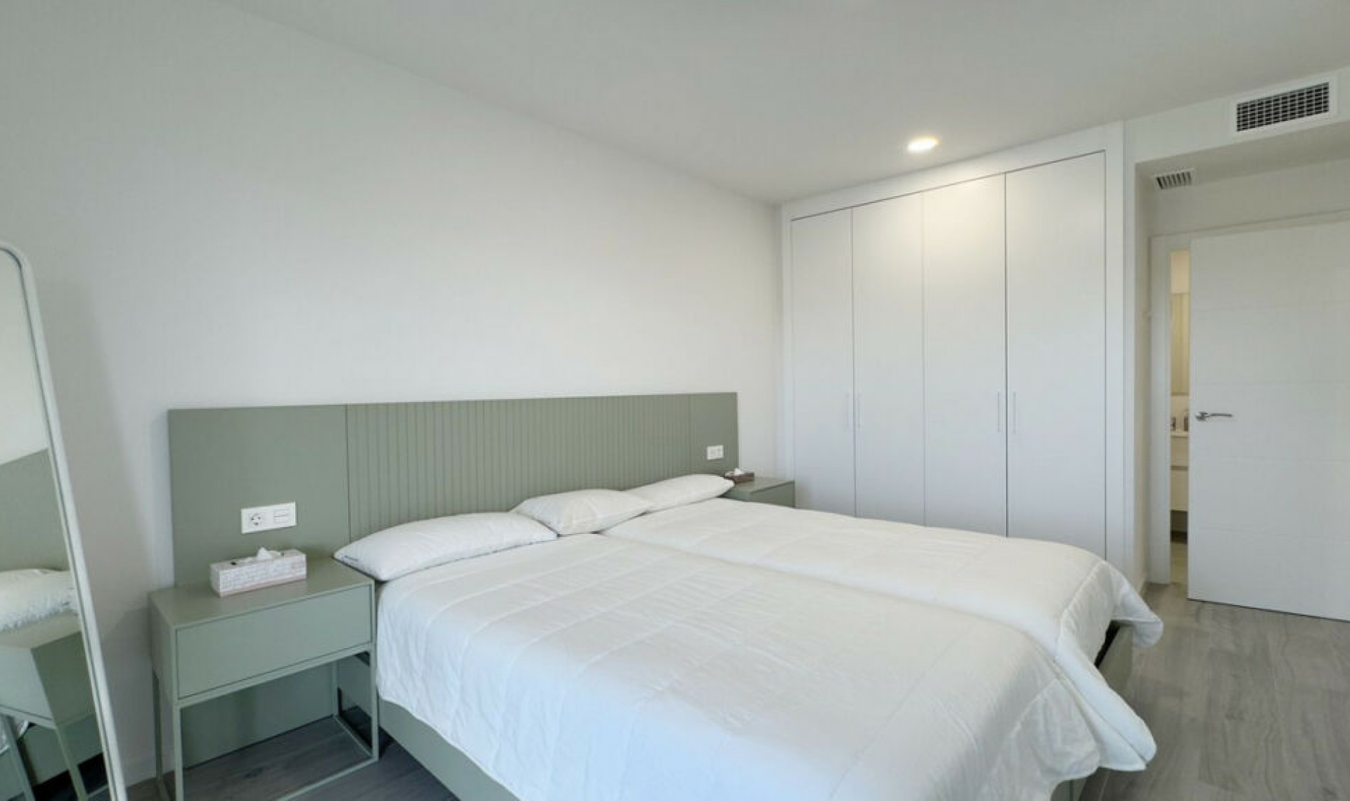 Resale - Apartment -
Nueva Andalucía