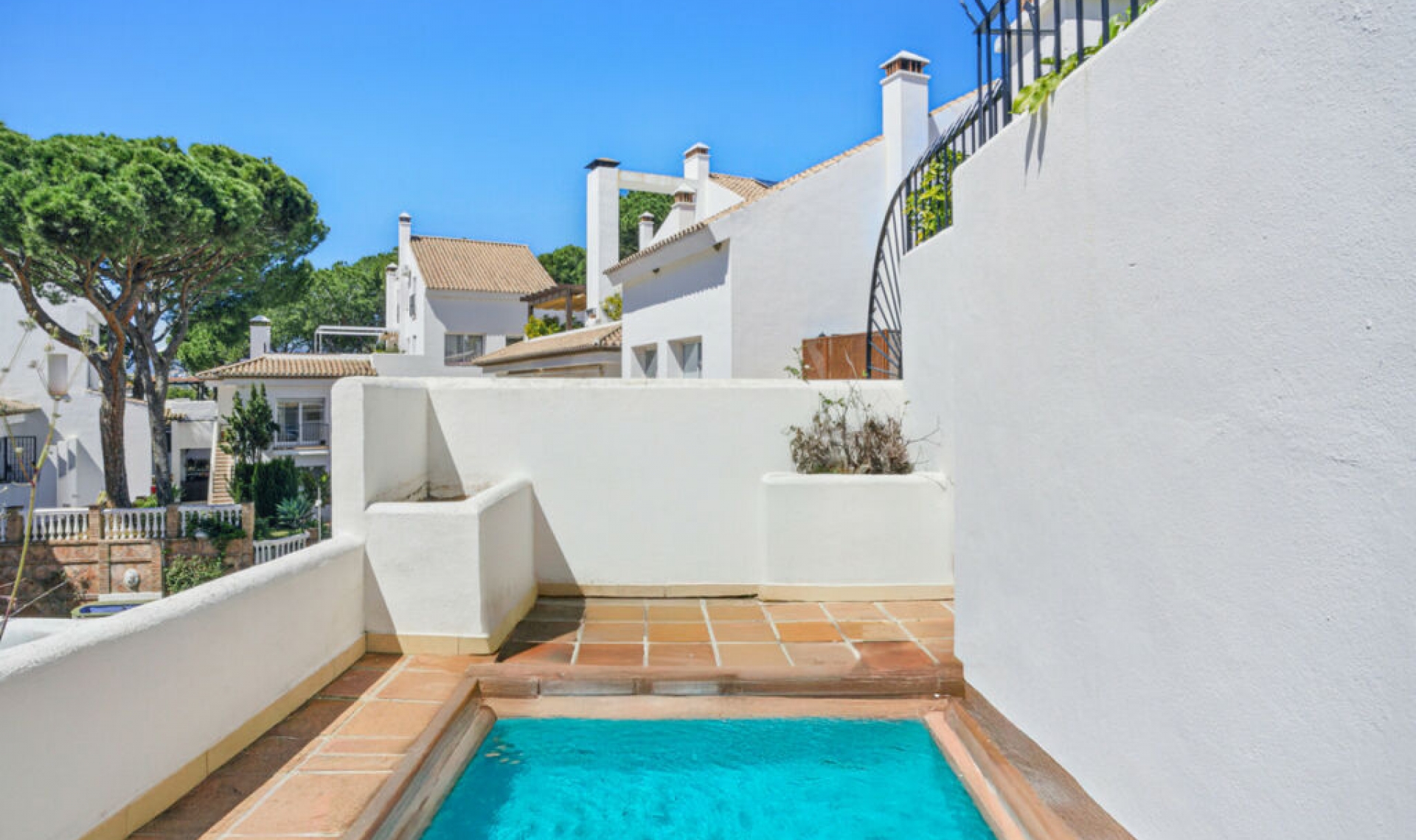 Resale - Apartment -
Nueva Andalucía