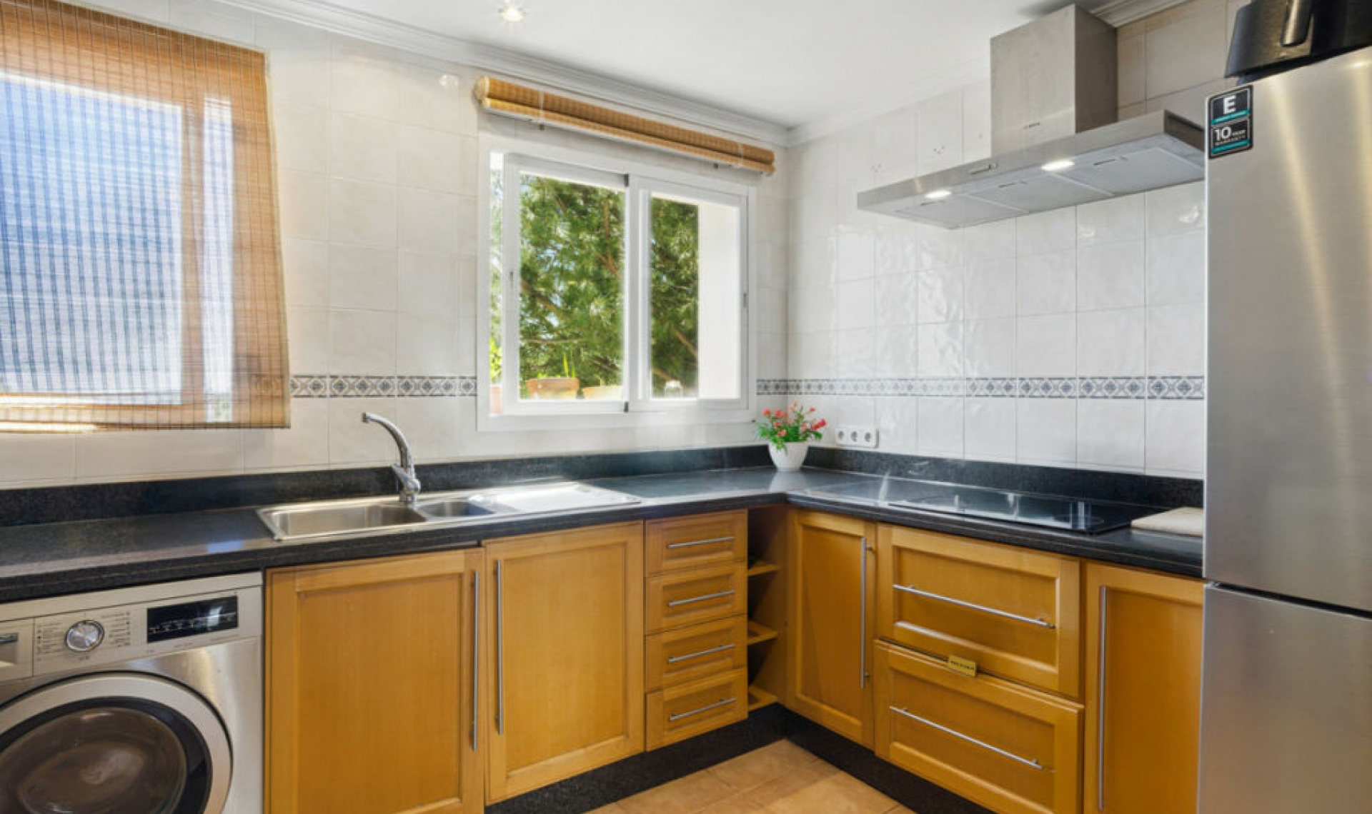 Resale - Apartment -
Nueva Andalucía