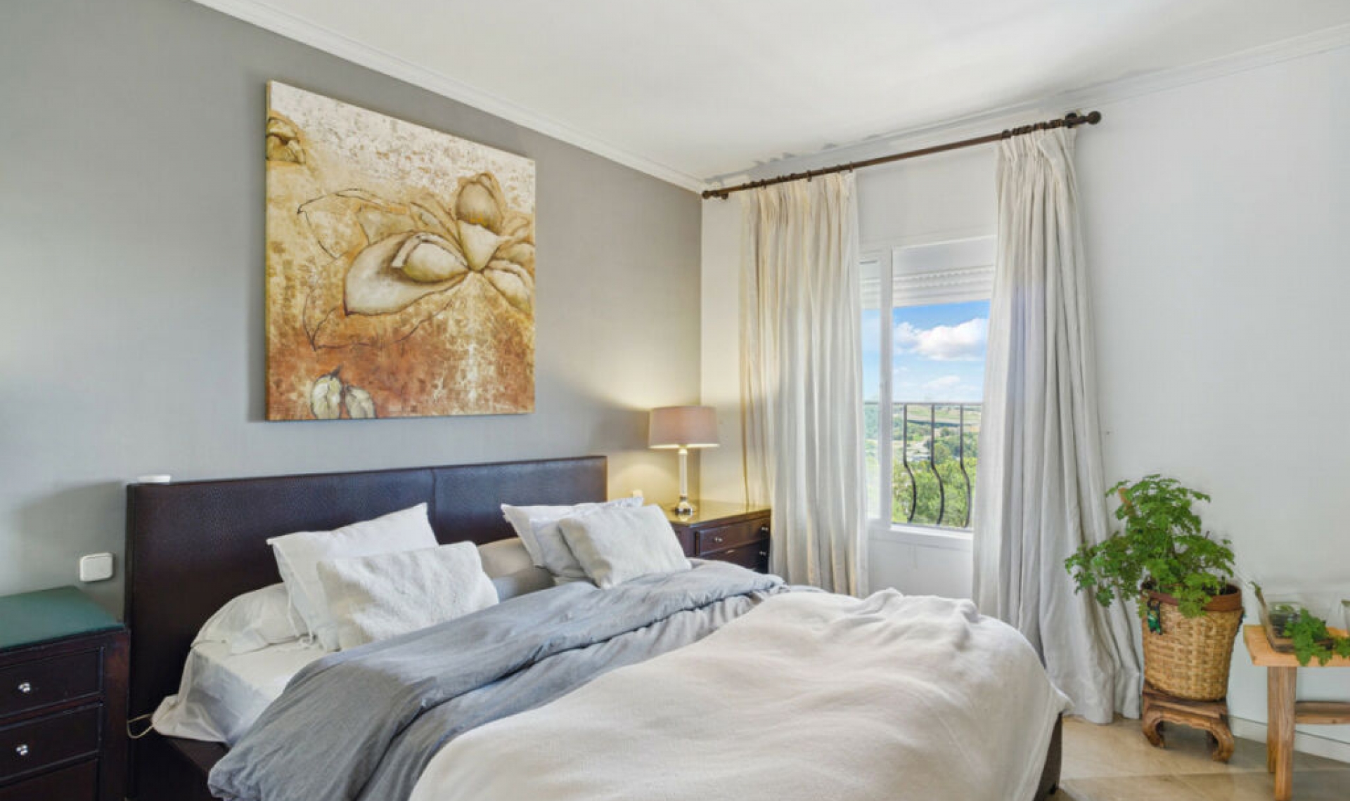 Resale - Apartment -
Nueva Andalucía