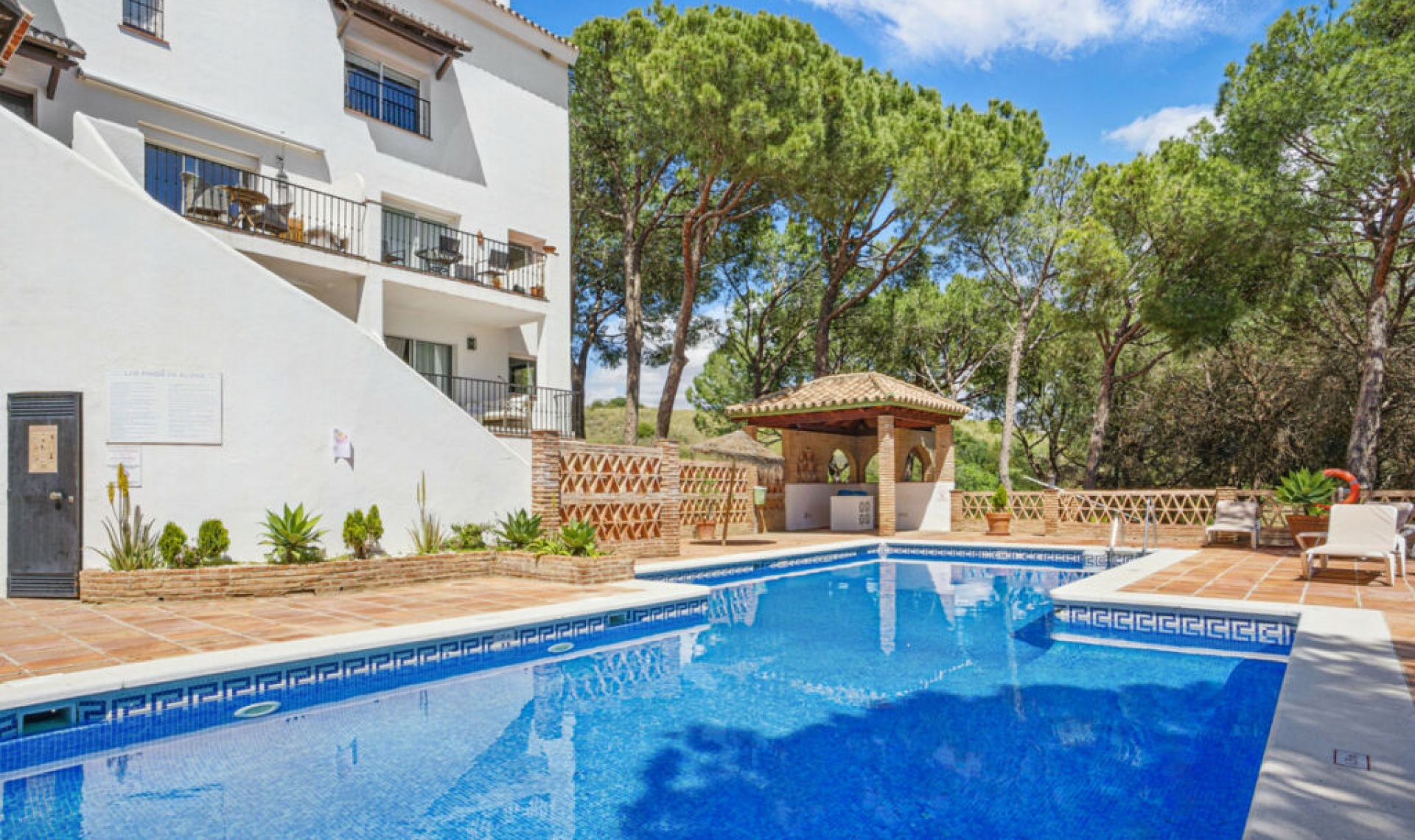 Resale - Apartment -
Nueva Andalucía