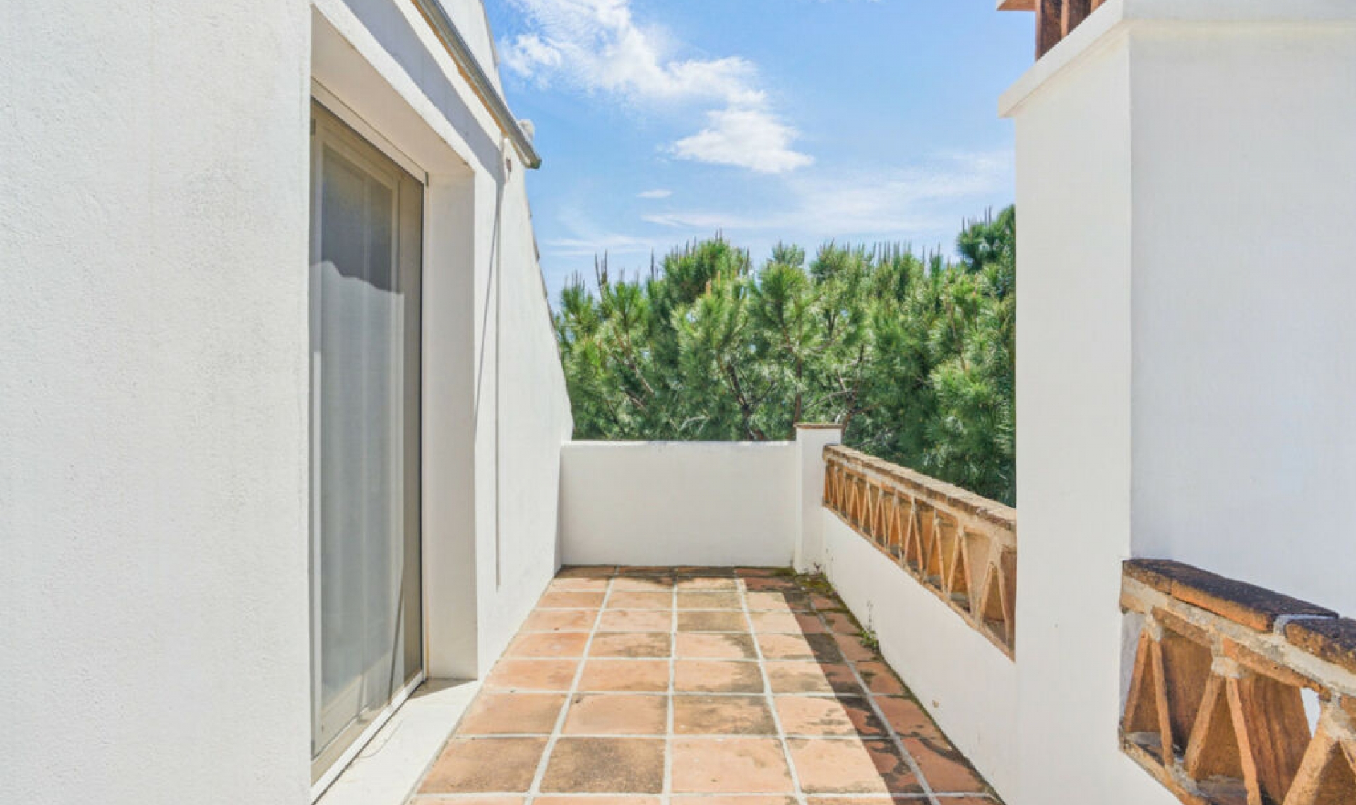 Resale - Apartment -
Nueva Andalucía