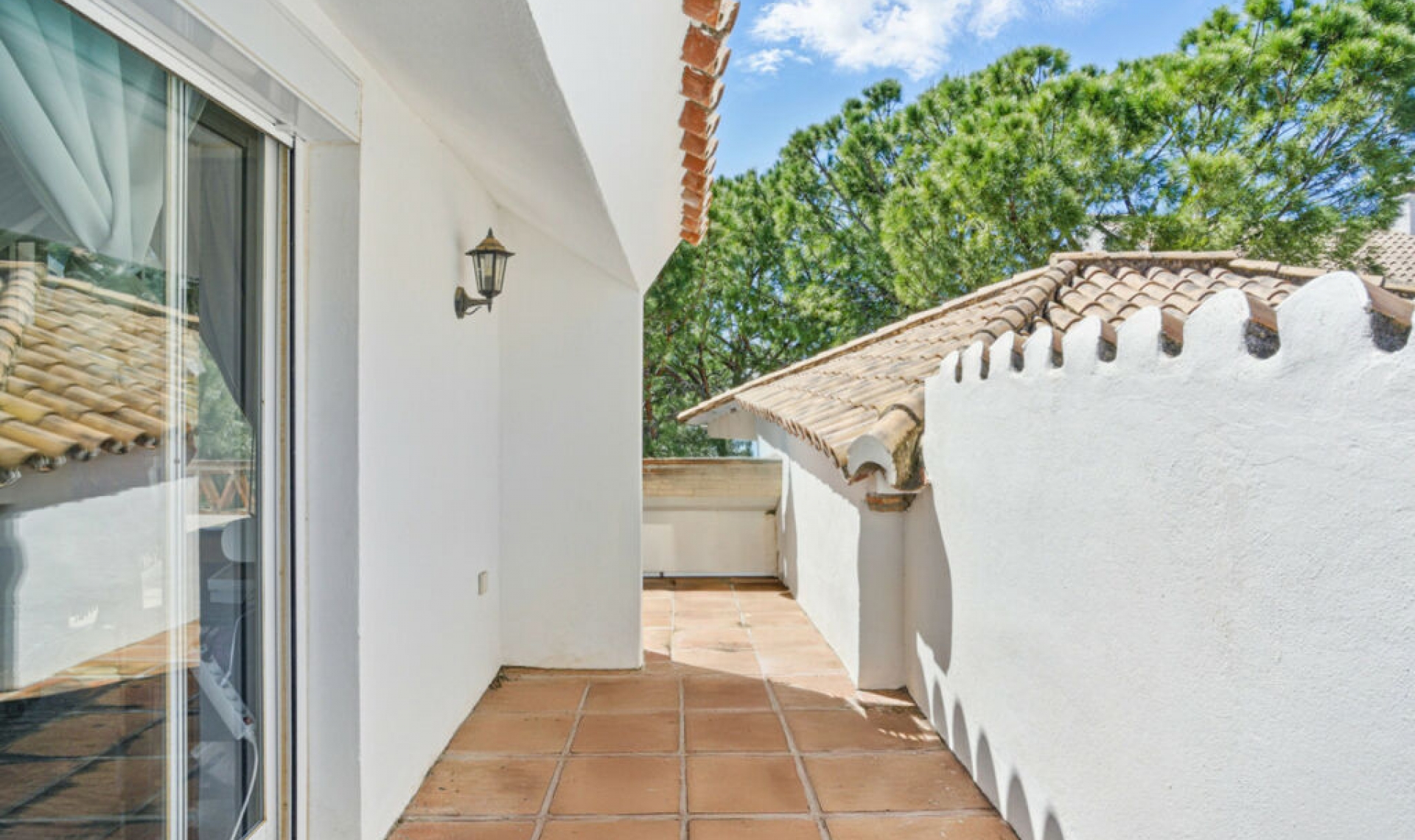 Resale - Apartment -
Nueva Andalucía