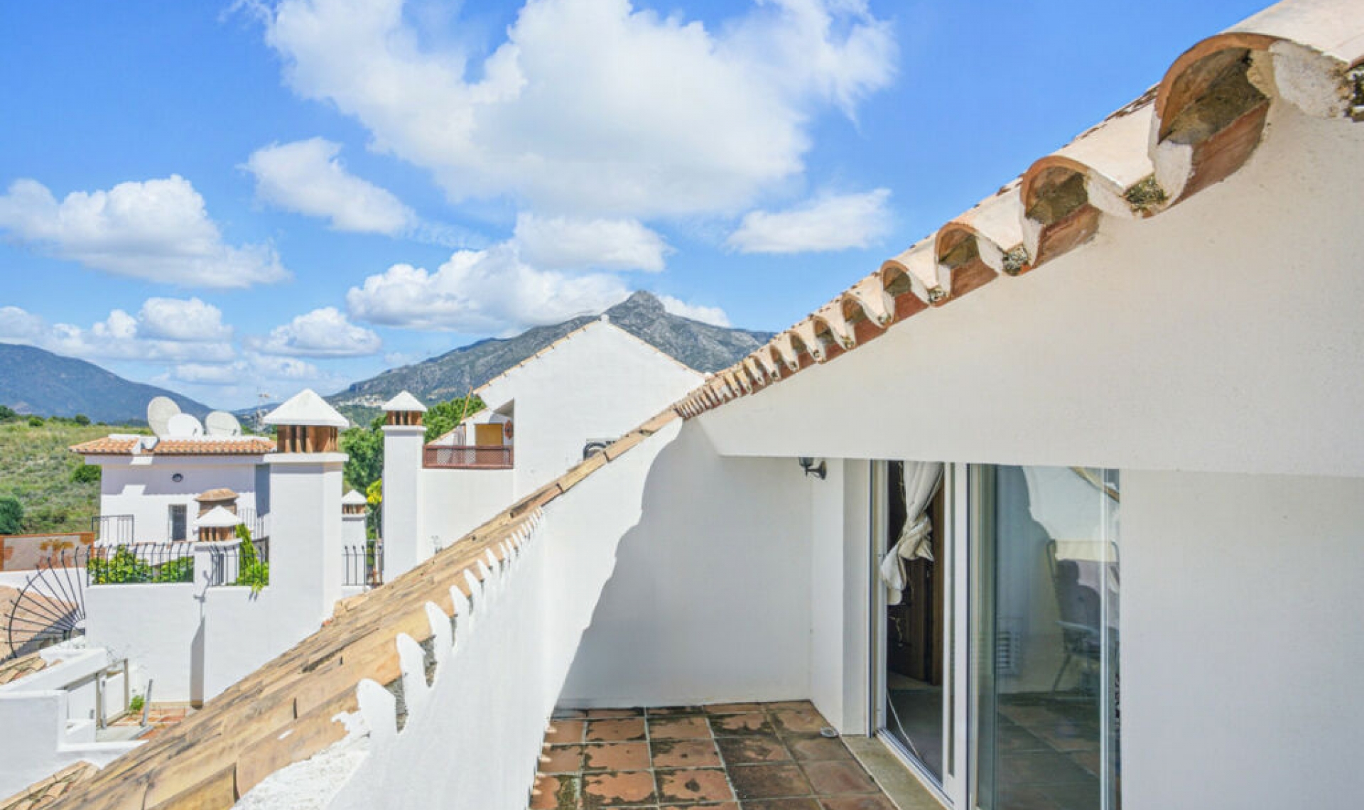 Resale - Apartment -
Nueva Andalucía