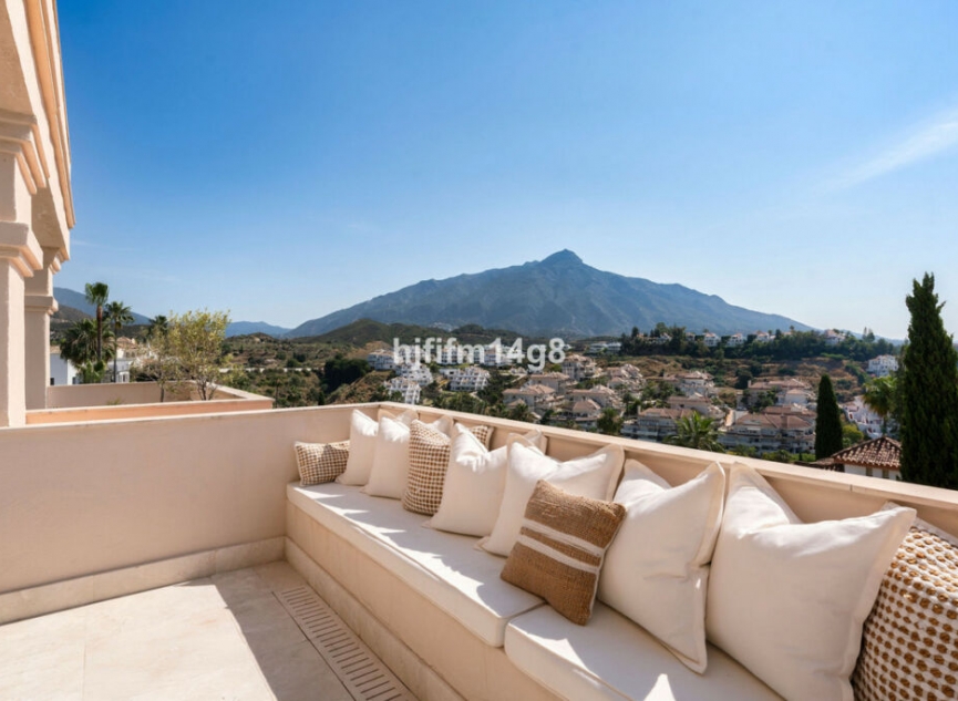 Resale - Apartment -
Nueva Andalucía