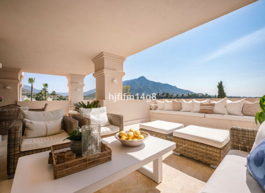 Resale - Apartment -
Nueva Andalucía