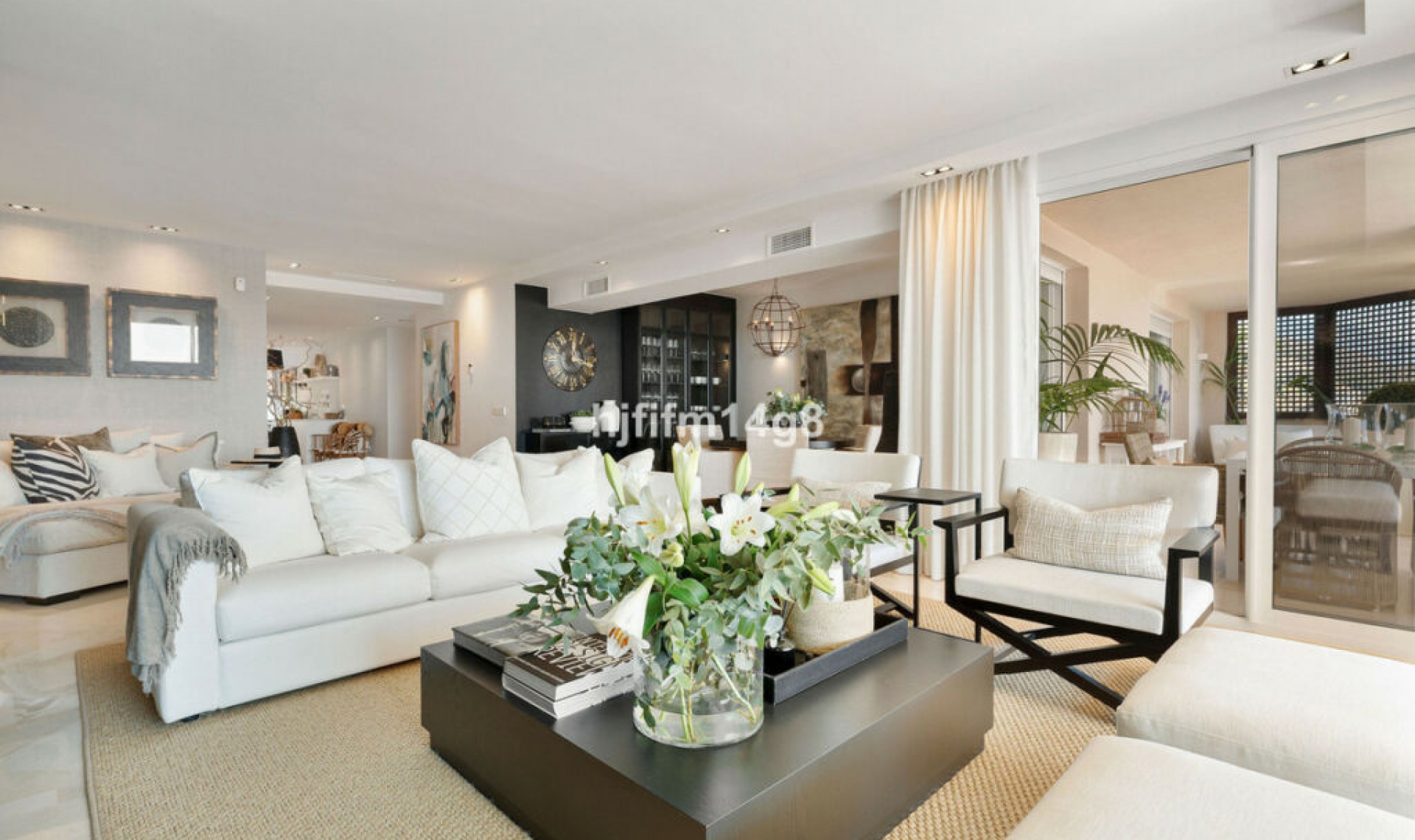 Resale - Apartment -
Nueva Andalucía