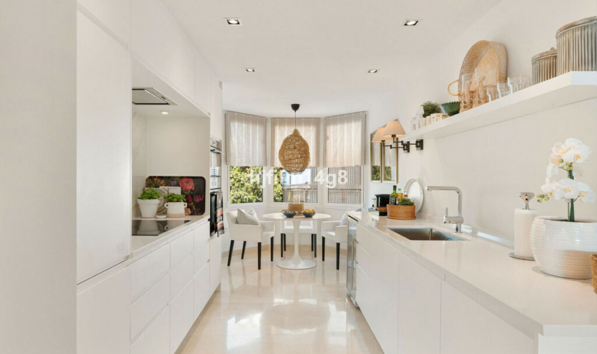 Resale - Apartment -
Nueva Andalucía
