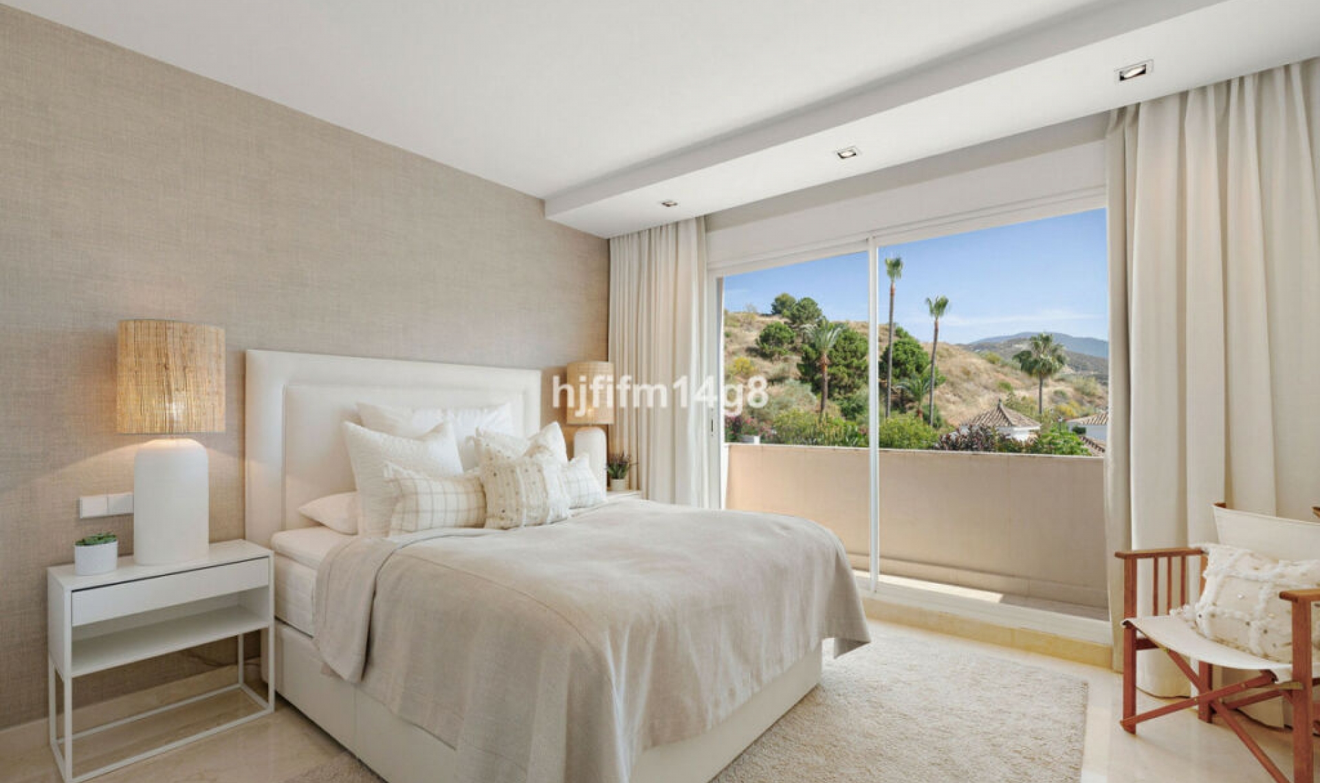 Resale - Apartment -
Nueva Andalucía