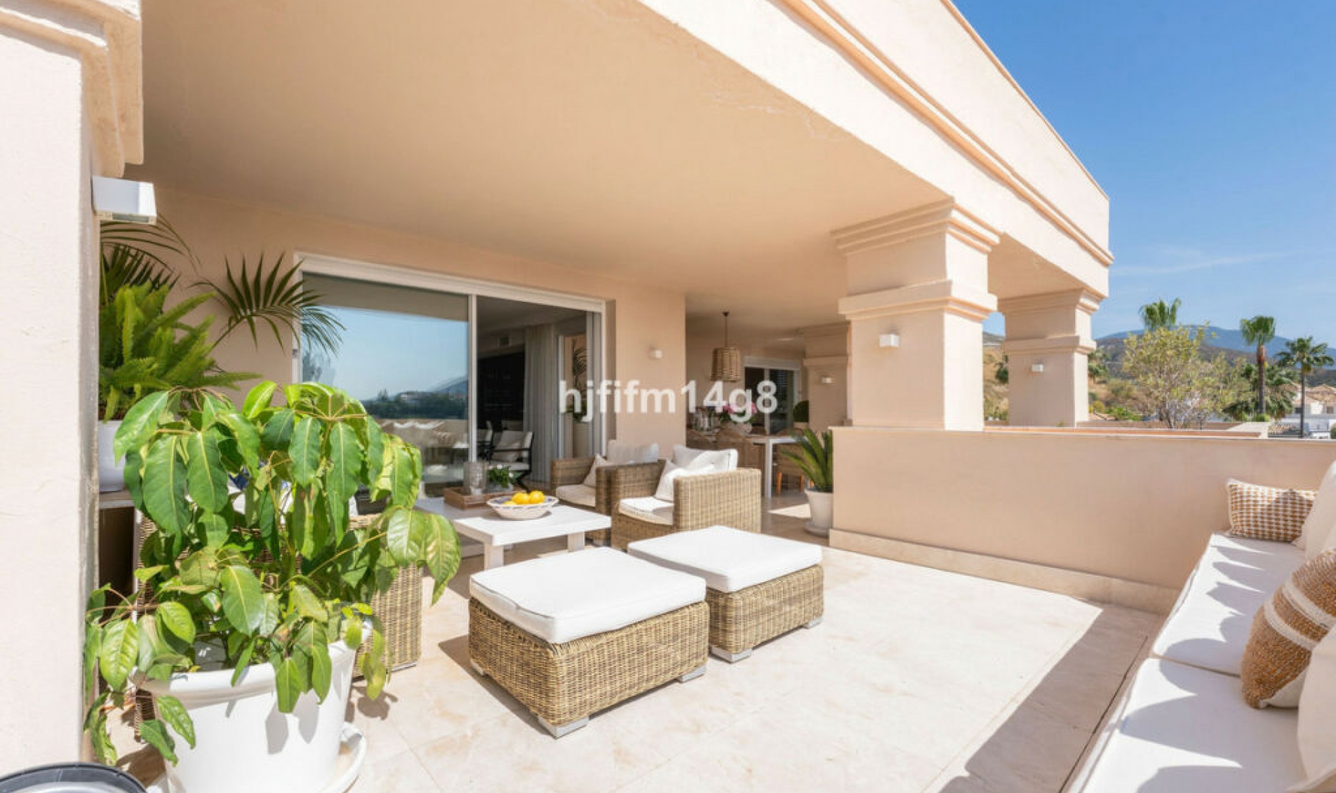 Resale - Apartment -
Nueva Andalucía
