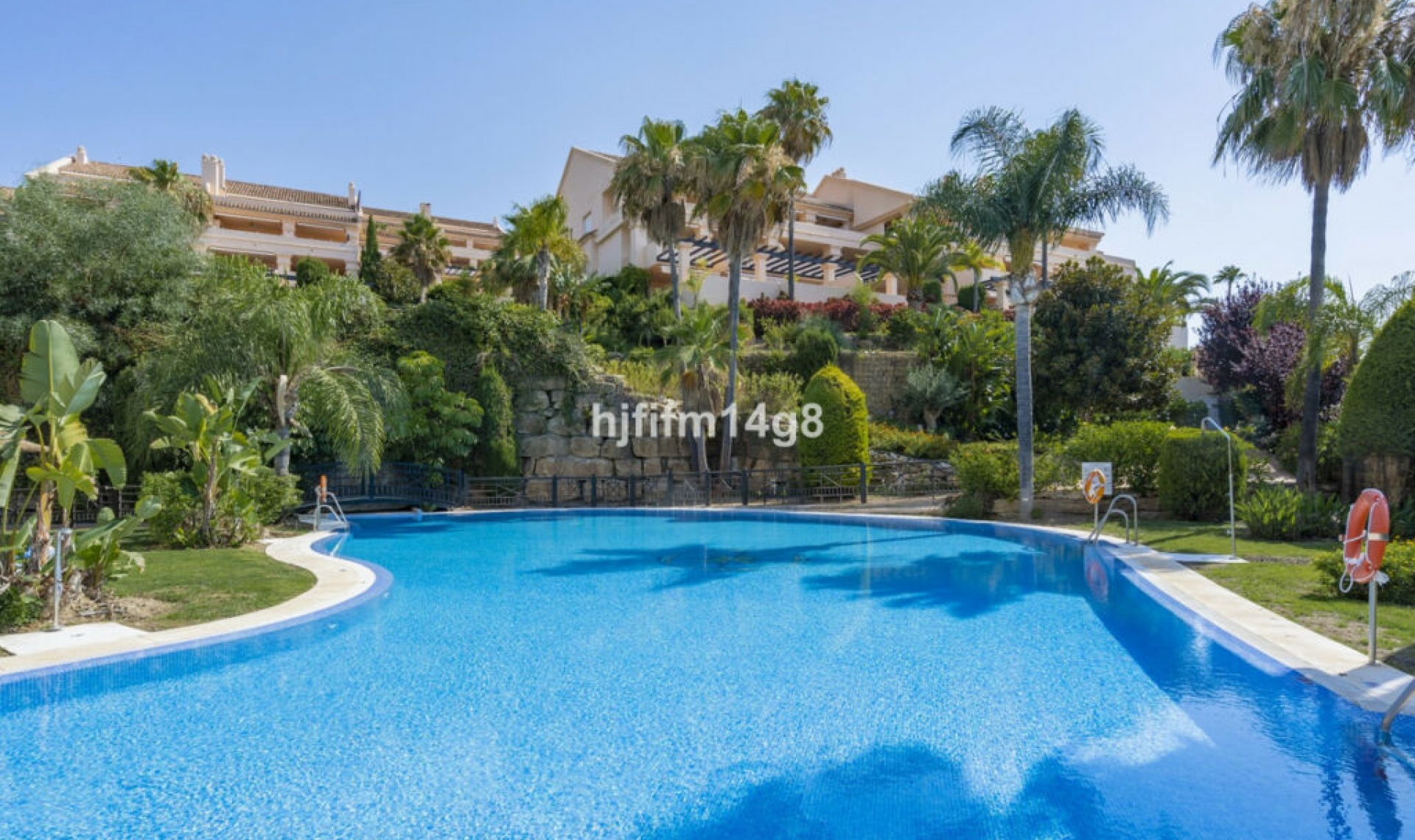 Resale - Apartment -
Nueva Andalucía